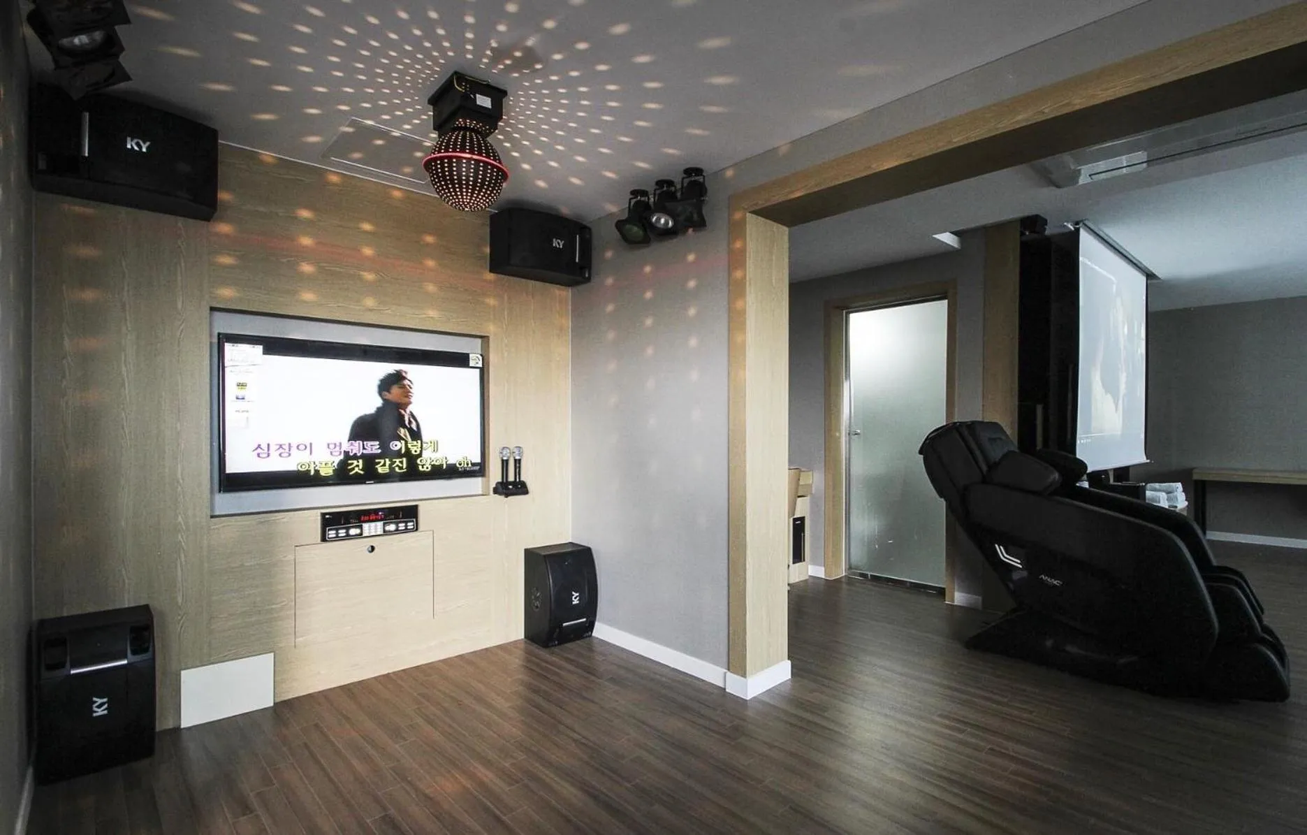 No.1 New Yorker Hotel