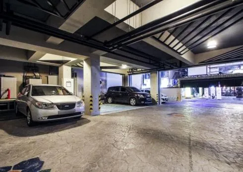 No.1 New Yorker Hotel