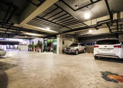 No.1 New Yorker Hotel