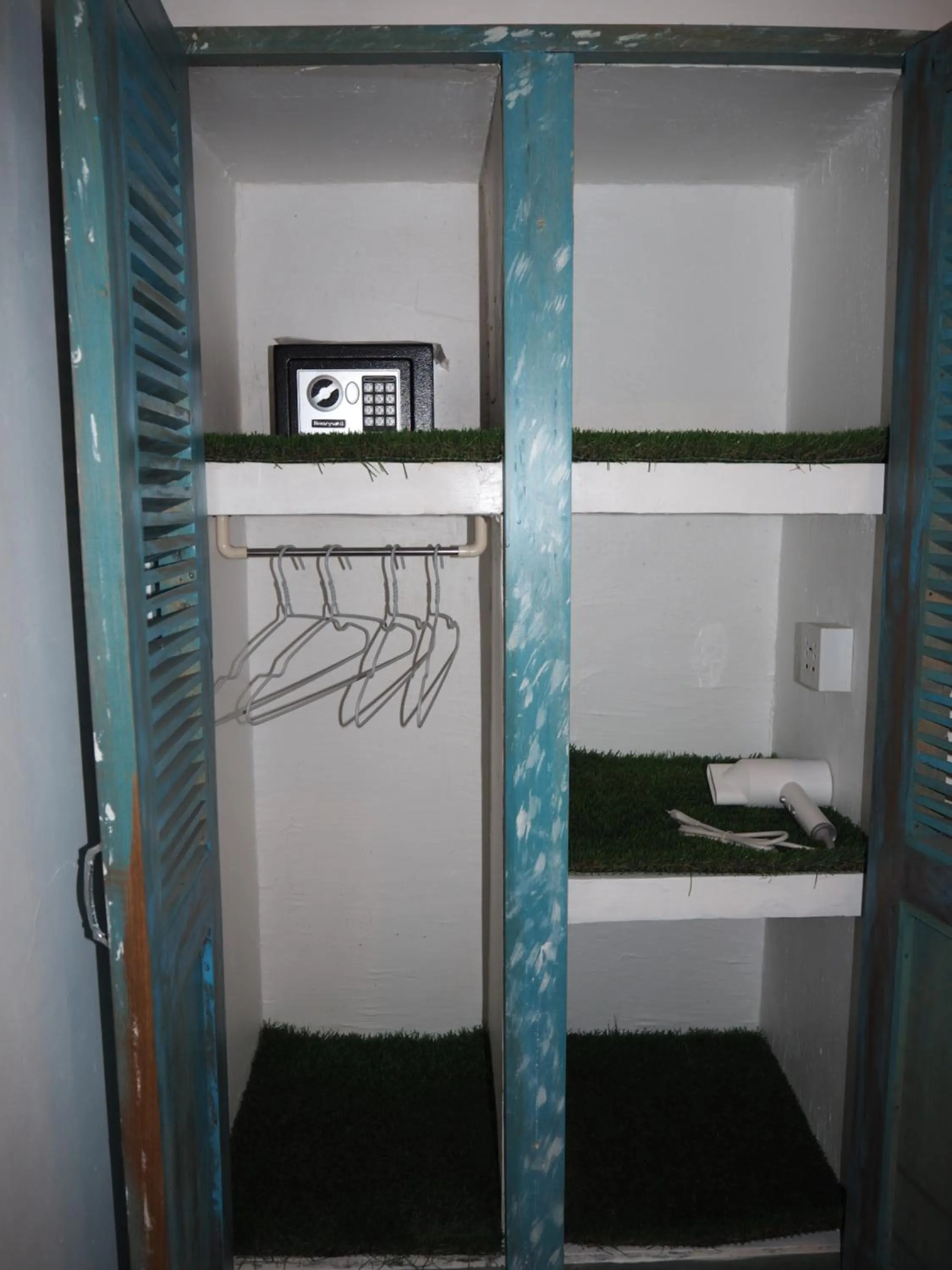 safe in Dragon Dive Komodo Dive Resort