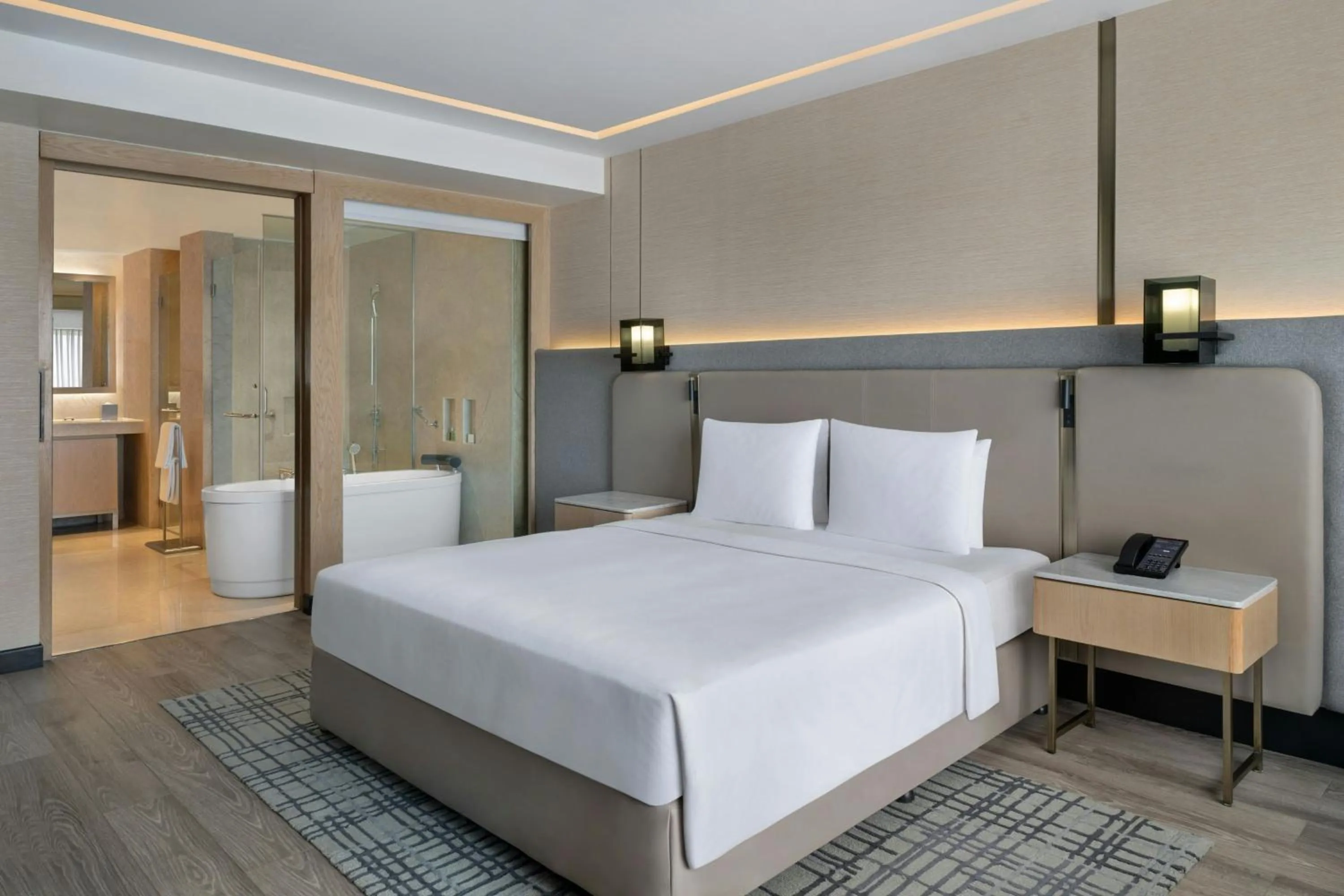 Bedroom, Bed in Courtyard by Marriott Mumbai International Airport