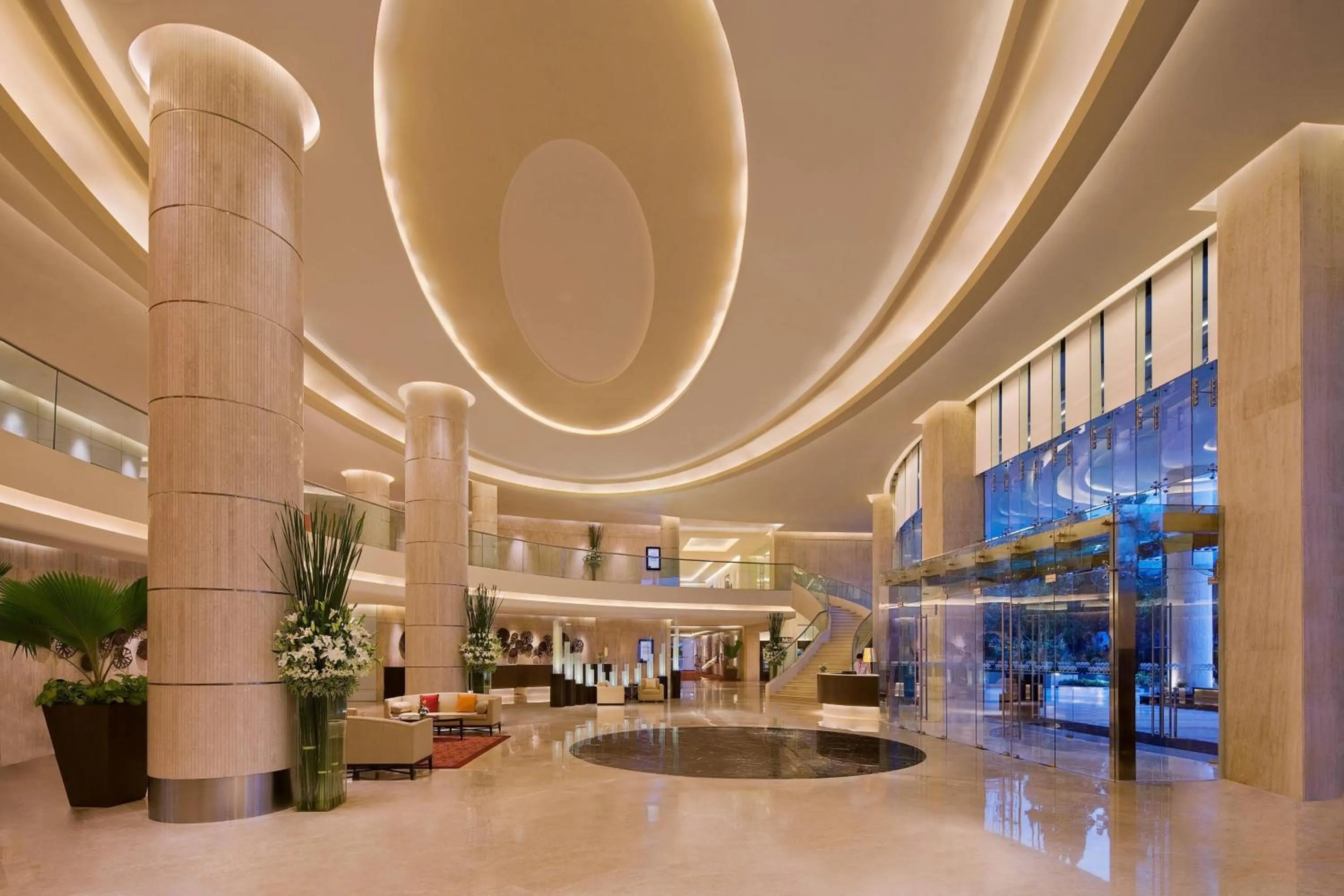 Lobby or reception in Courtyard by Marriott Mumbai International Airport