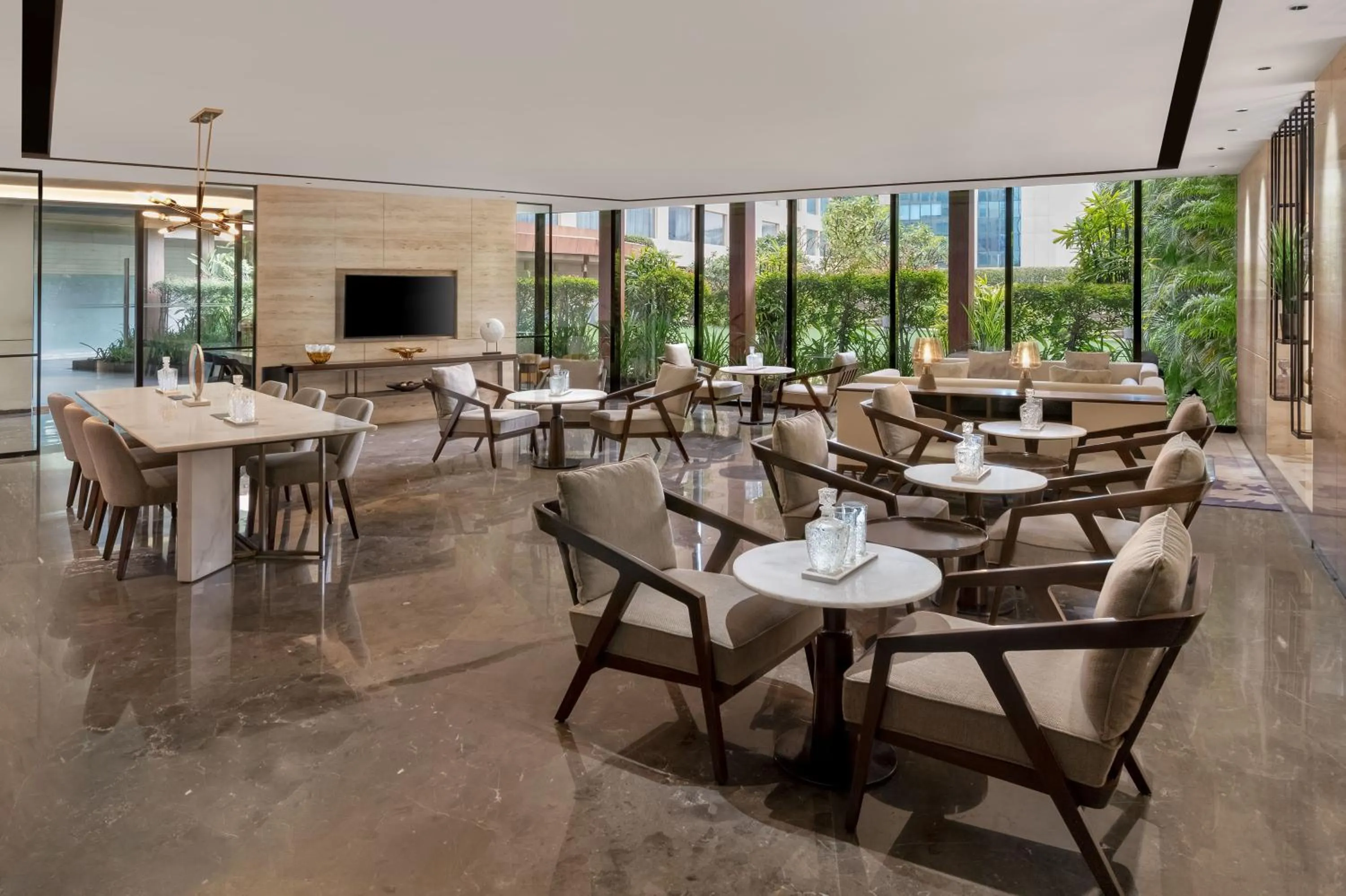 Courtyard by Marriott Mumbai International Airport