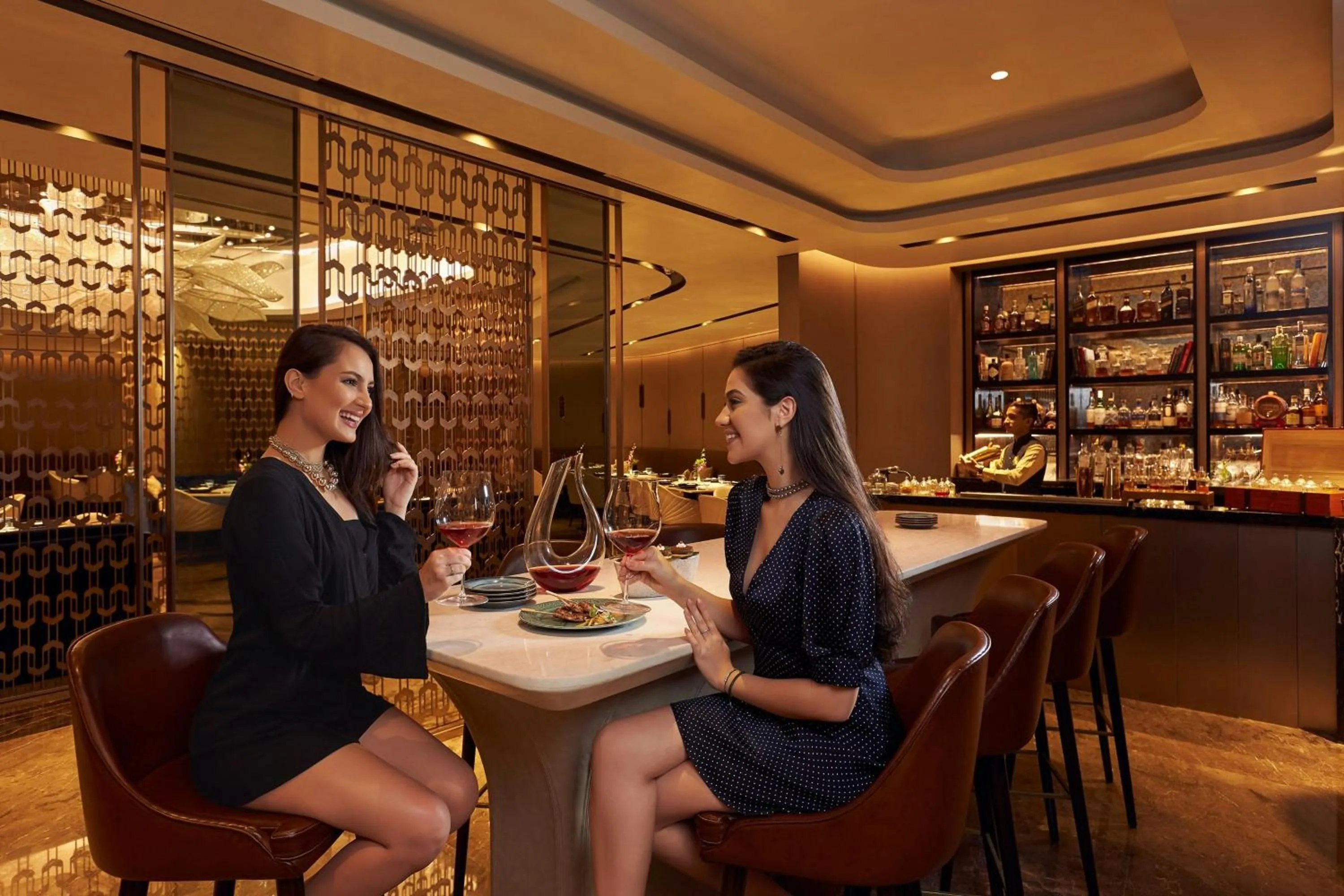 Restaurant/places to eat in Courtyard by Marriott Mumbai International Airport