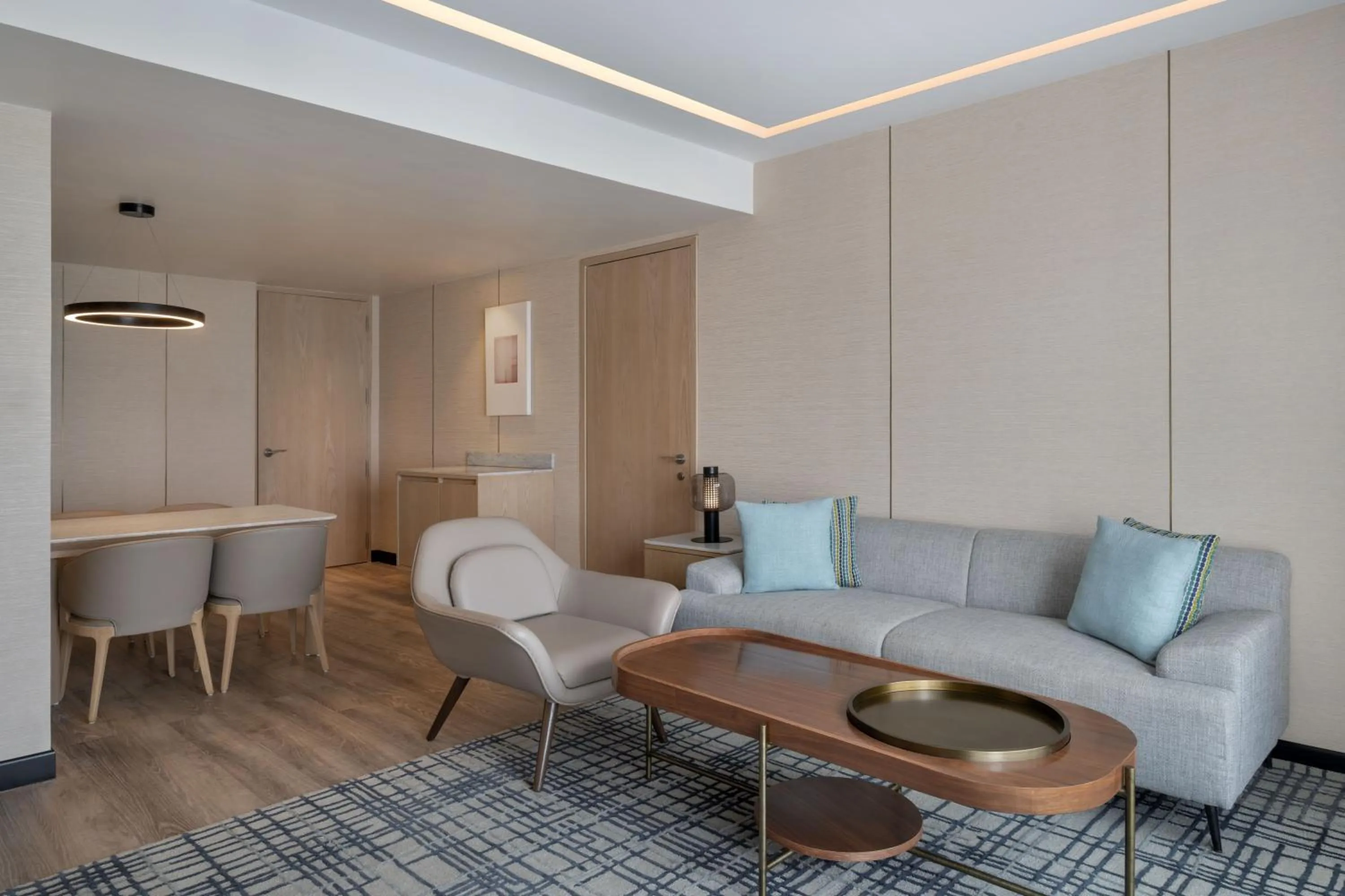 Courtyard by Marriott Mumbai International Airport