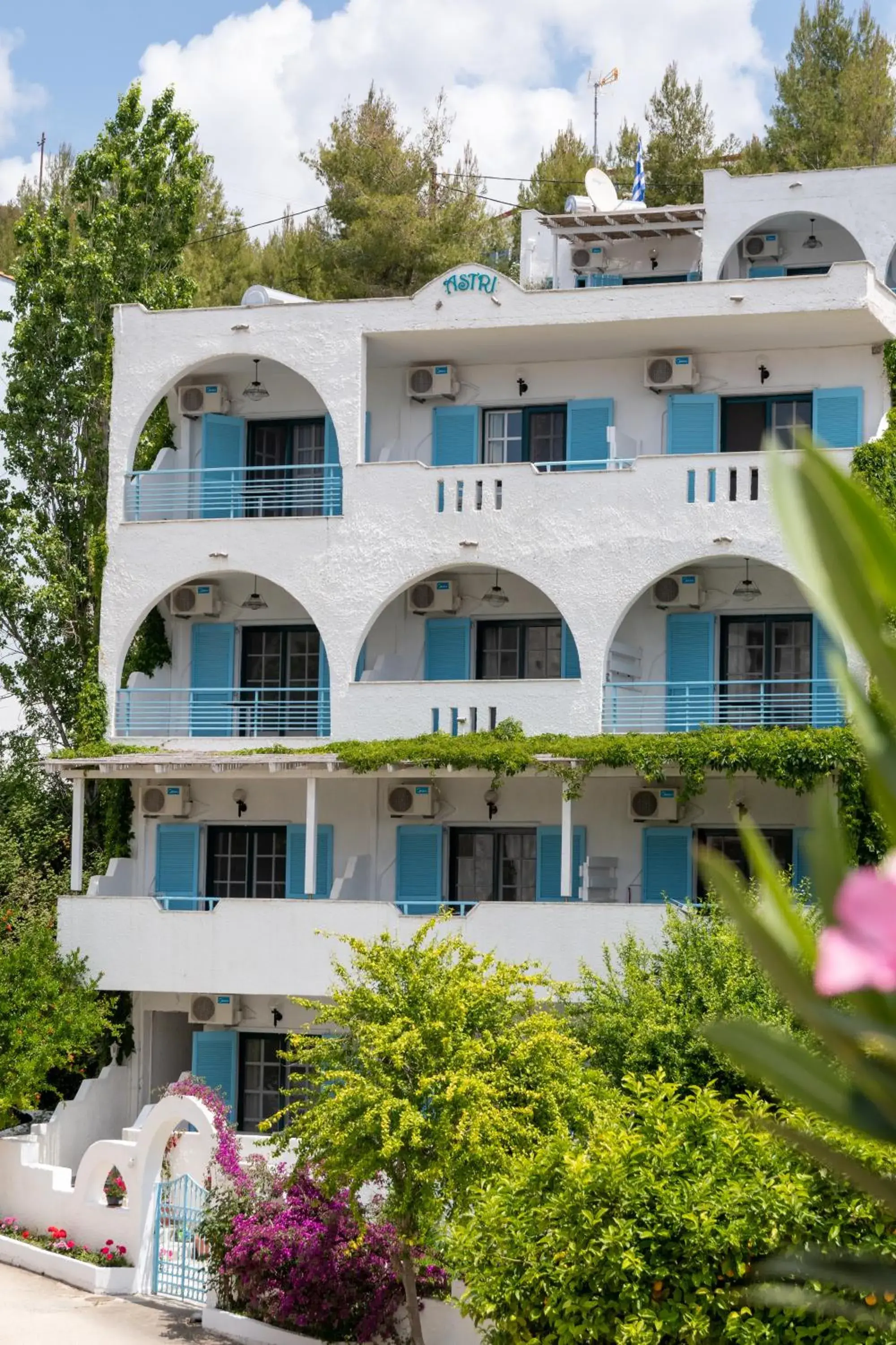 Astri Hotel Astri Hotel