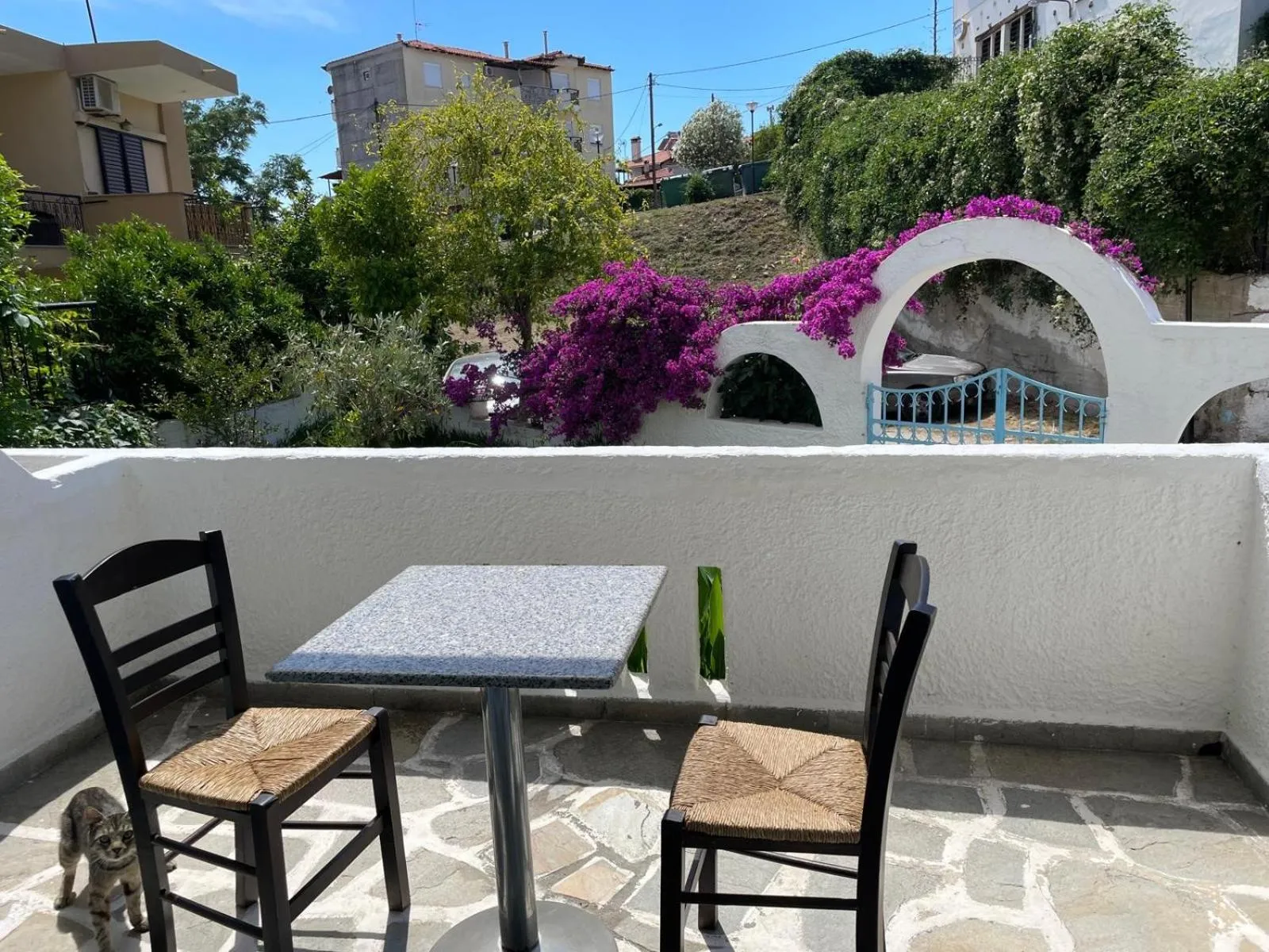 Astri Hotel