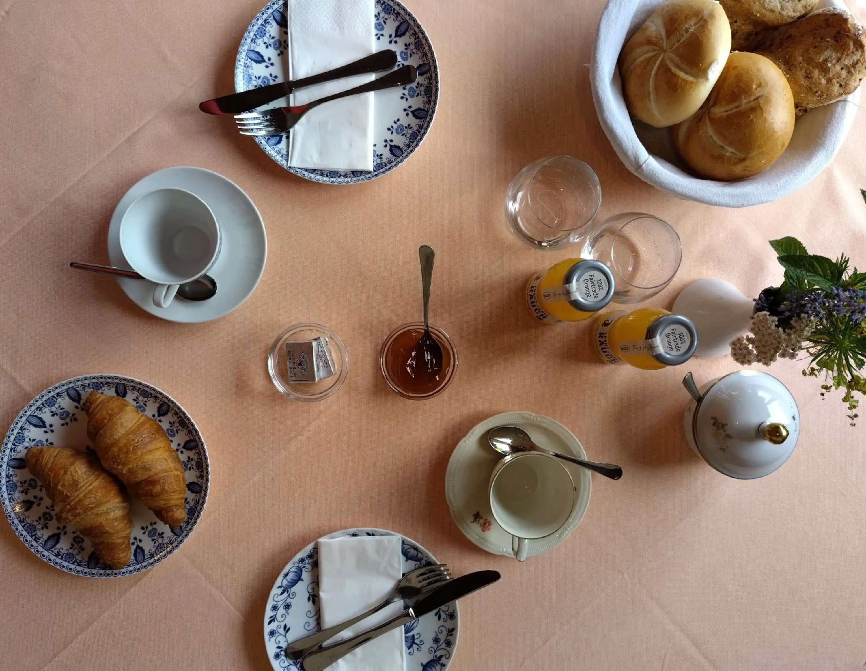 Breakfast in Hotel Schuster