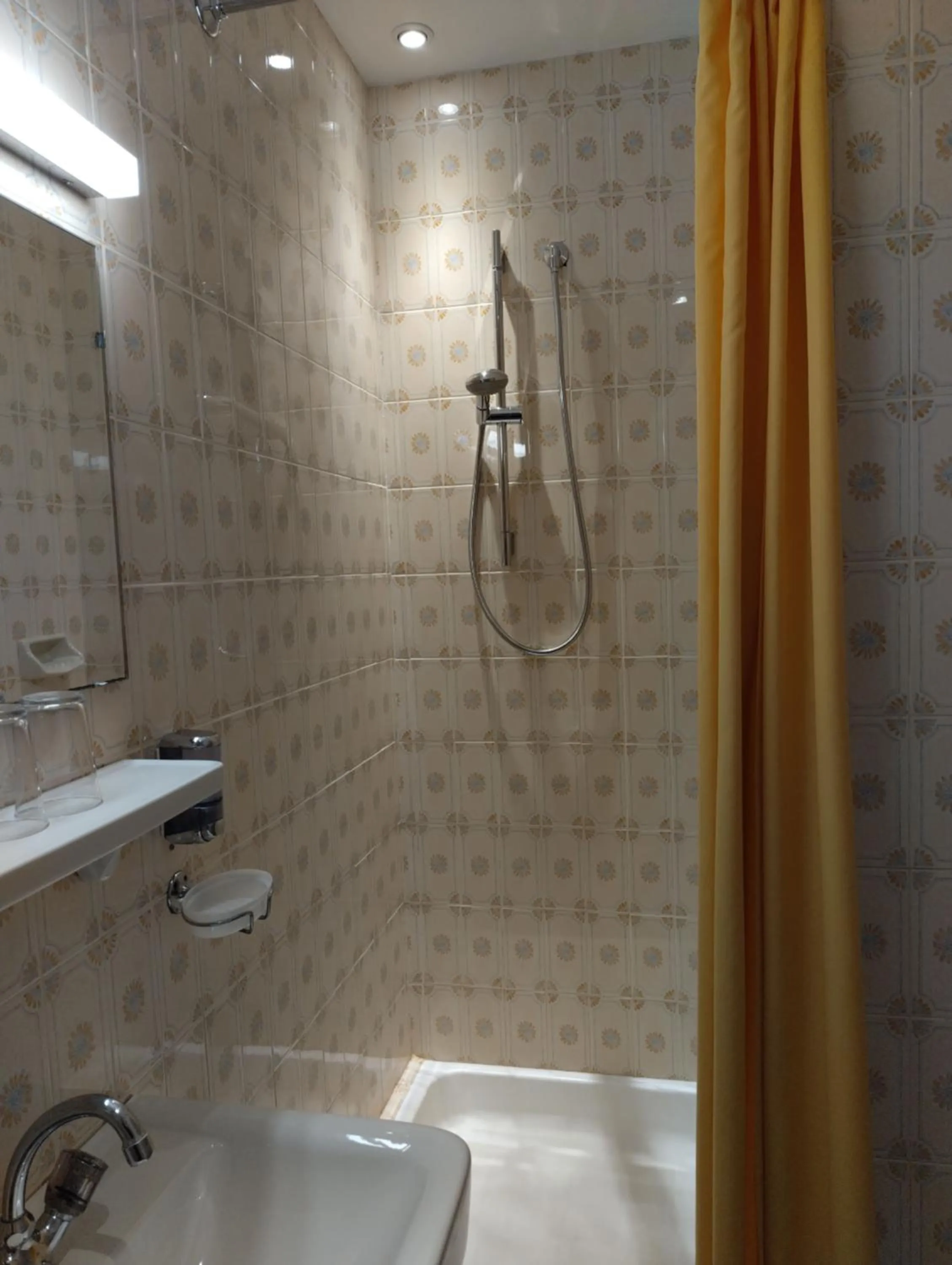 Bathroom in Hotel Schuster