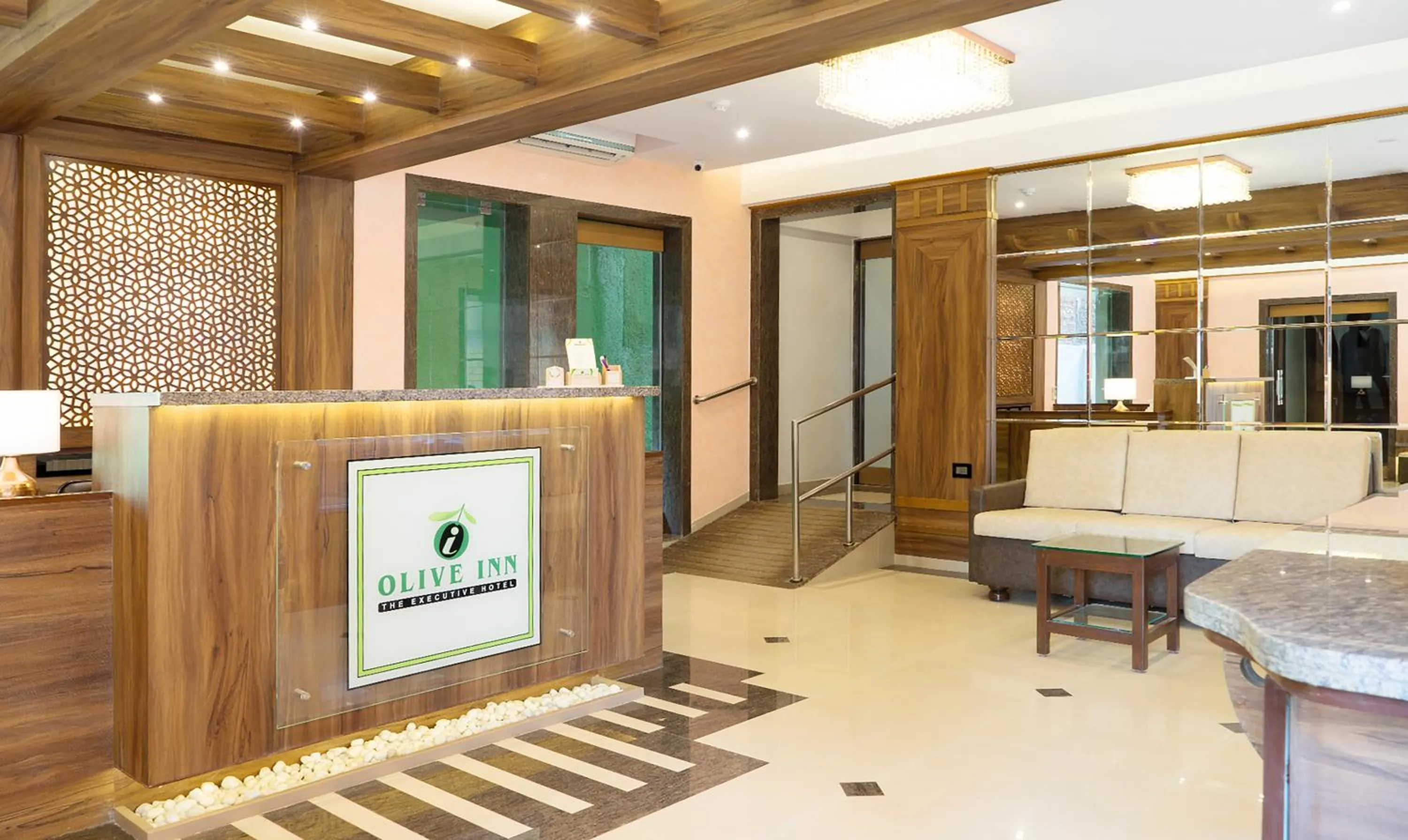 Lobby or reception in Treebo Olive Inn Near BKC