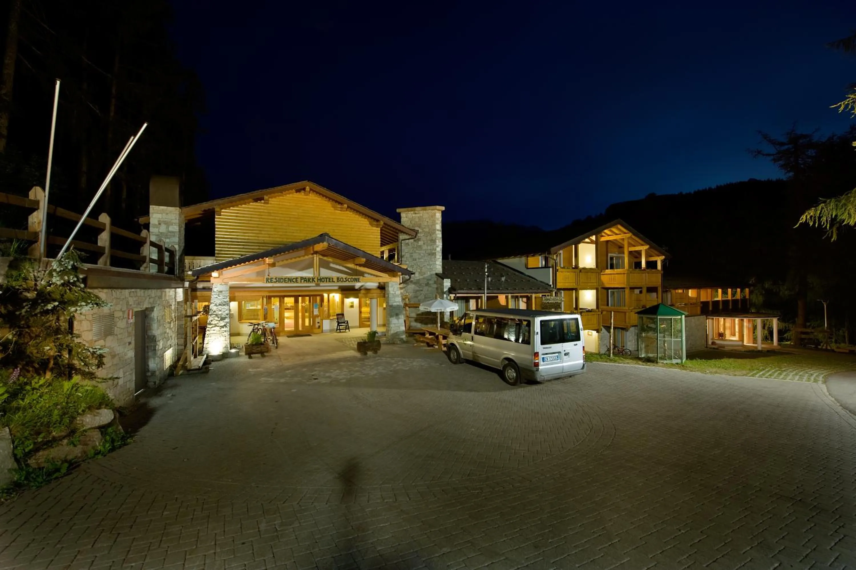 Property building in Boscone Suite Hotel