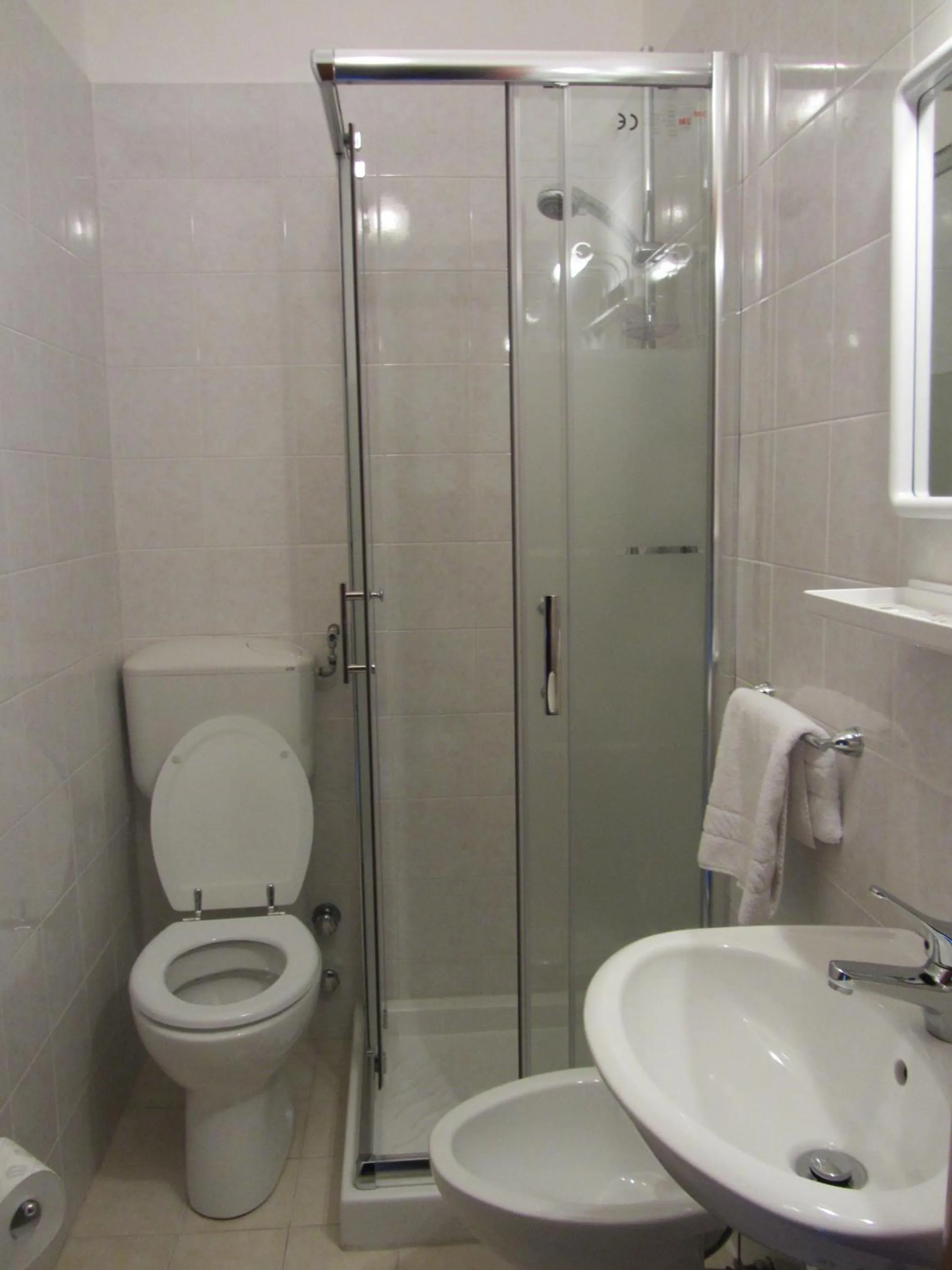 Bathroom in Hotel Nizza