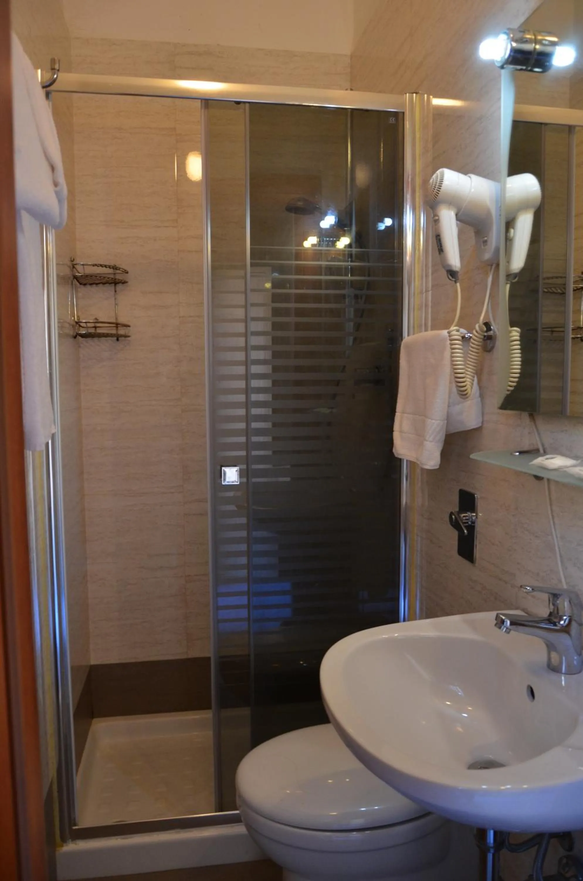 Bathroom in Hotel Nizza