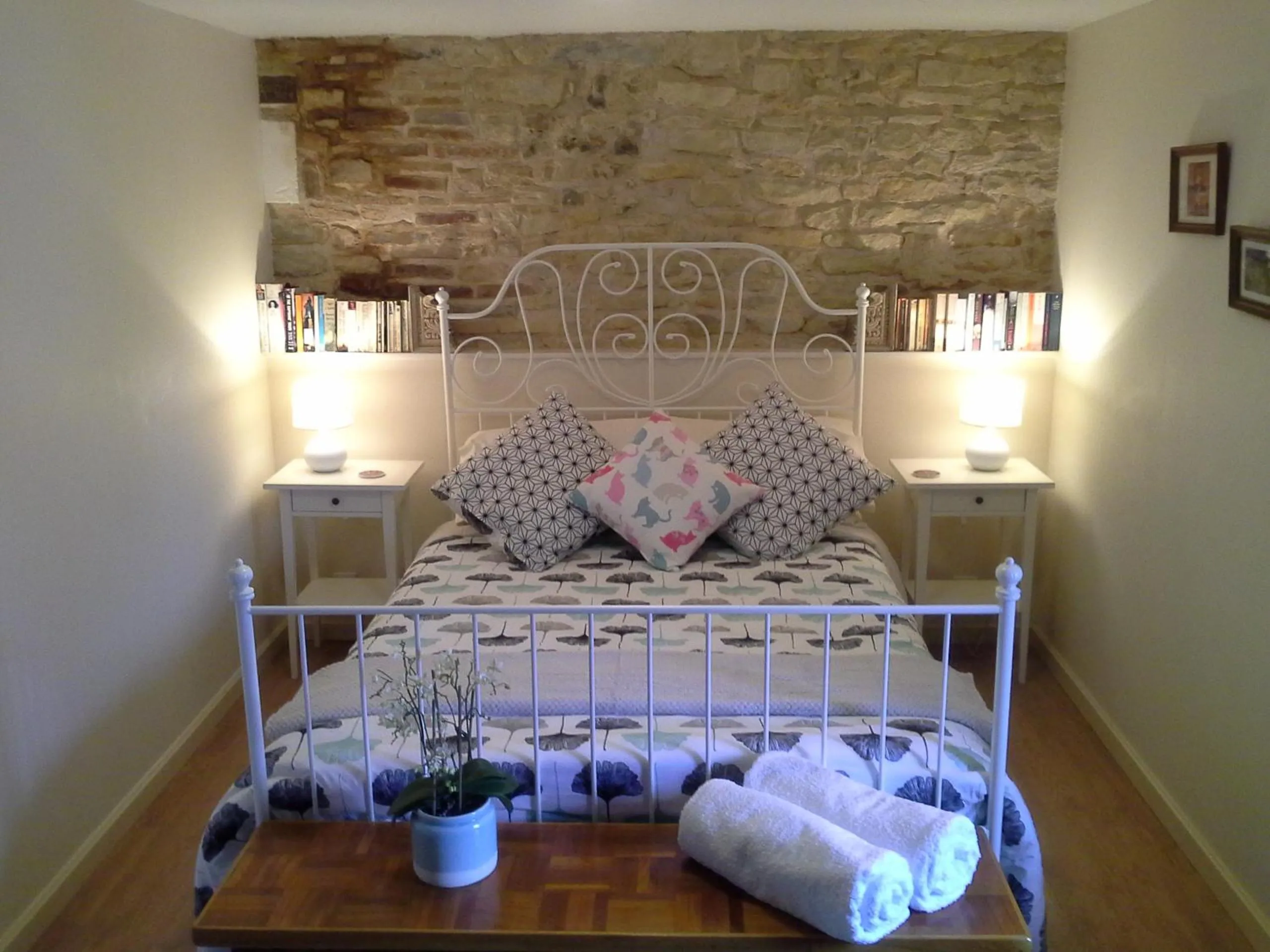 Bedroom, Bed in La Vieille Gorce Chambres d'Hôtes near Civray