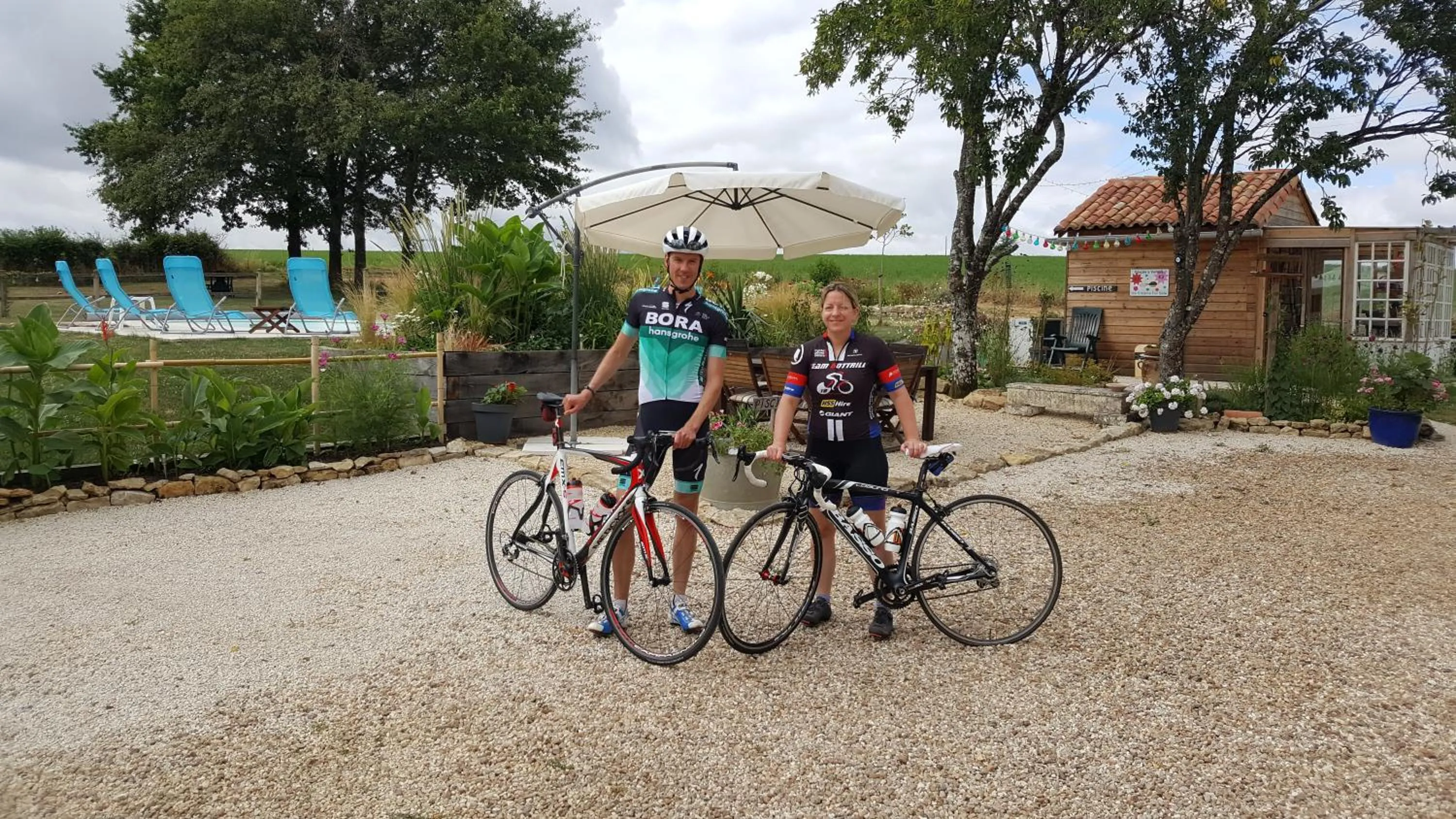 Guests in La Vieille Gorce Chambres d'Hôtes near Civray