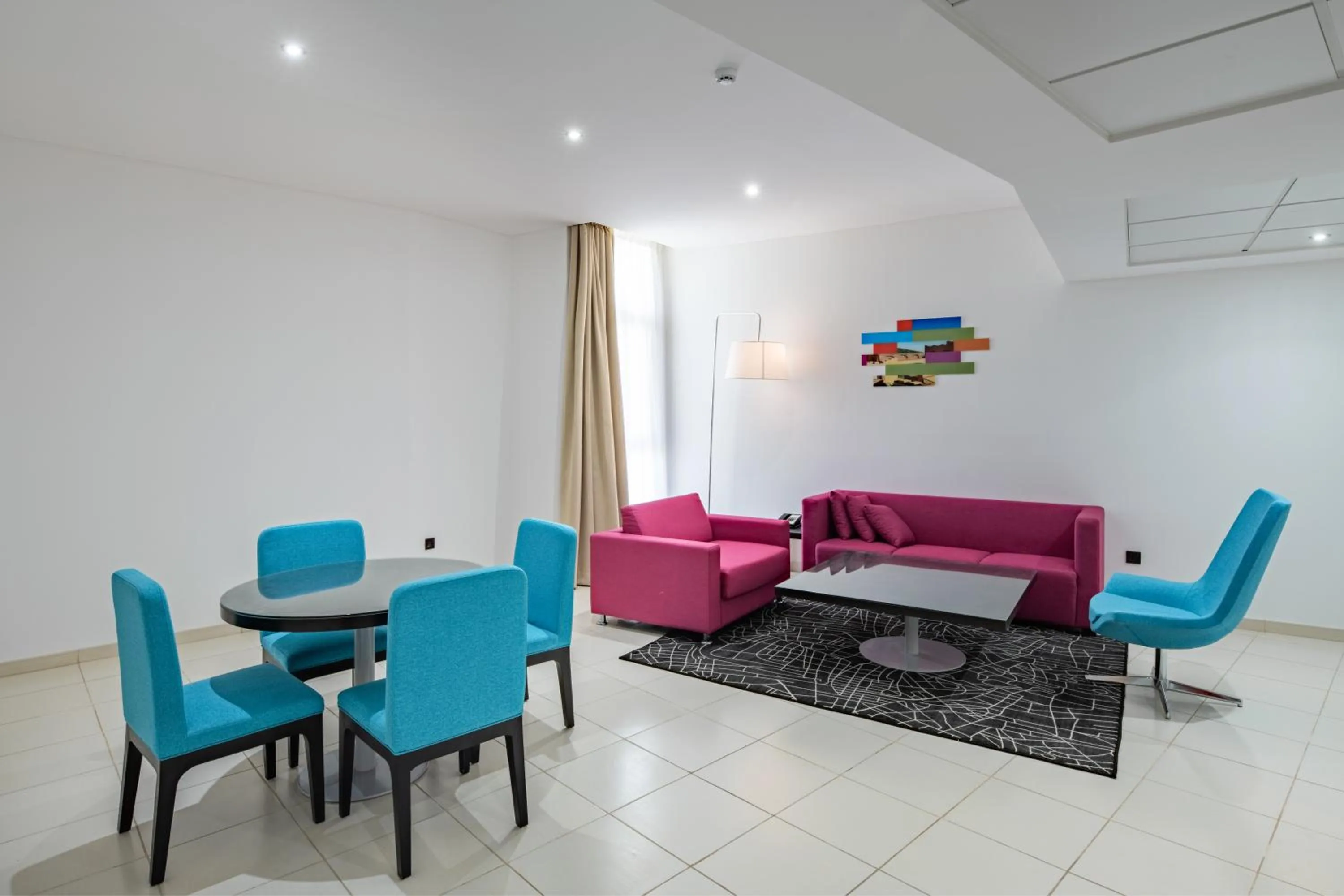 Living room in Radisson Hotel & Apartments Dammam Industrial City