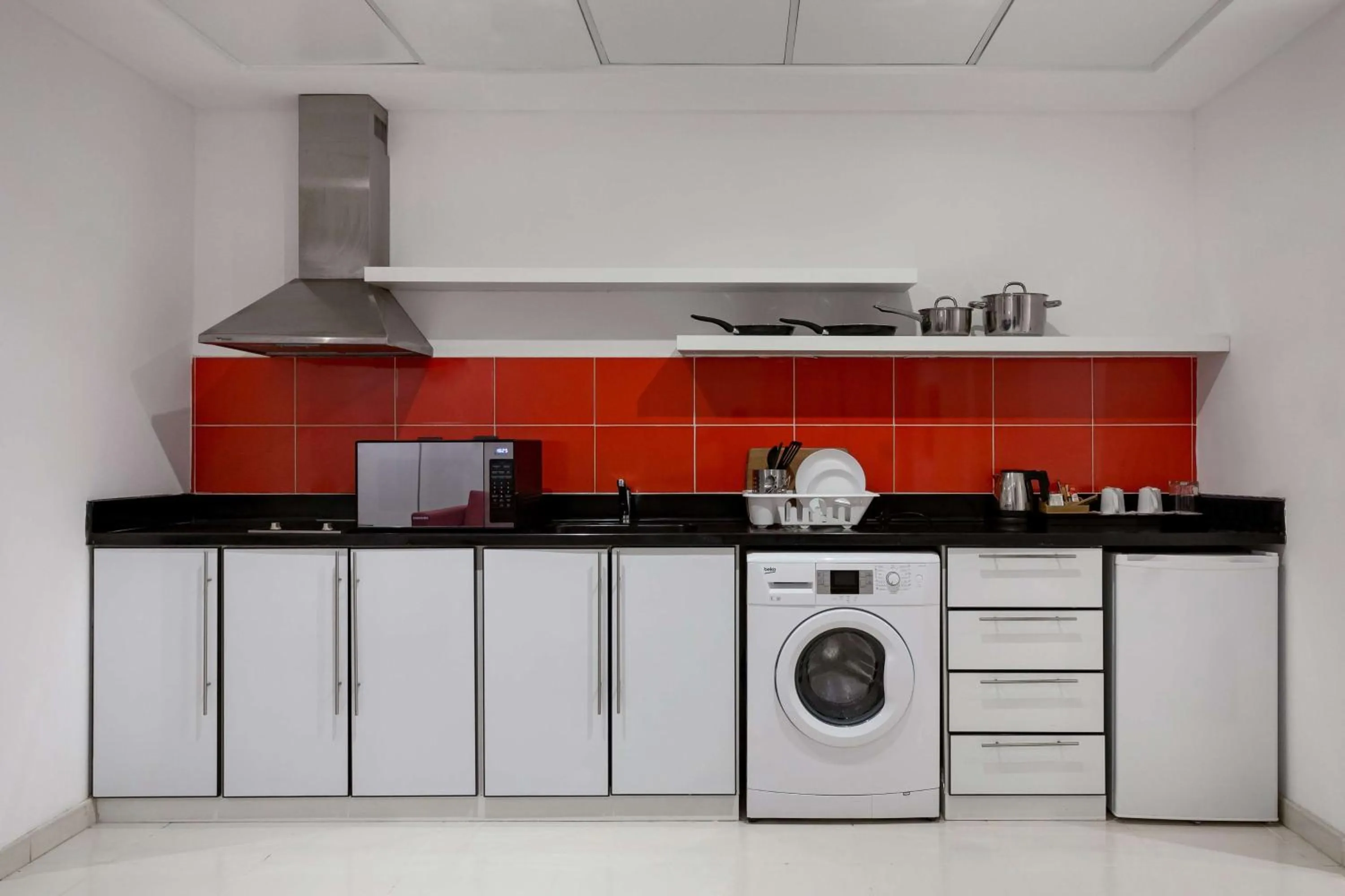 Coffee/tea facilities in Radisson Hotel & Apartments Dammam Industrial City