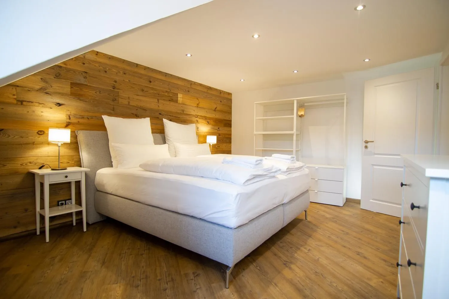 Bedroom, Bed in Schiefer Suite Hotel & Apartments