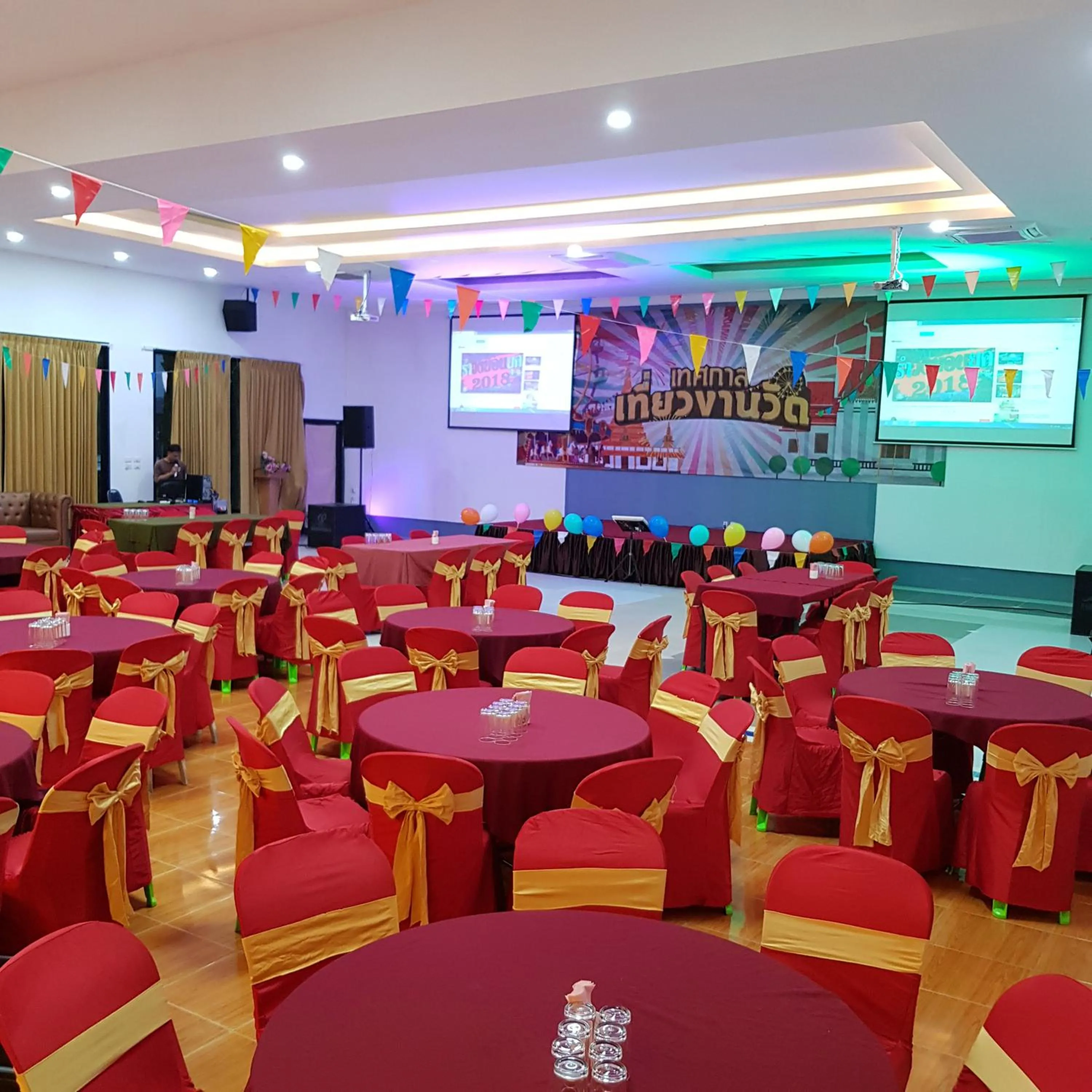 Karaoke in Phuiyara Resort