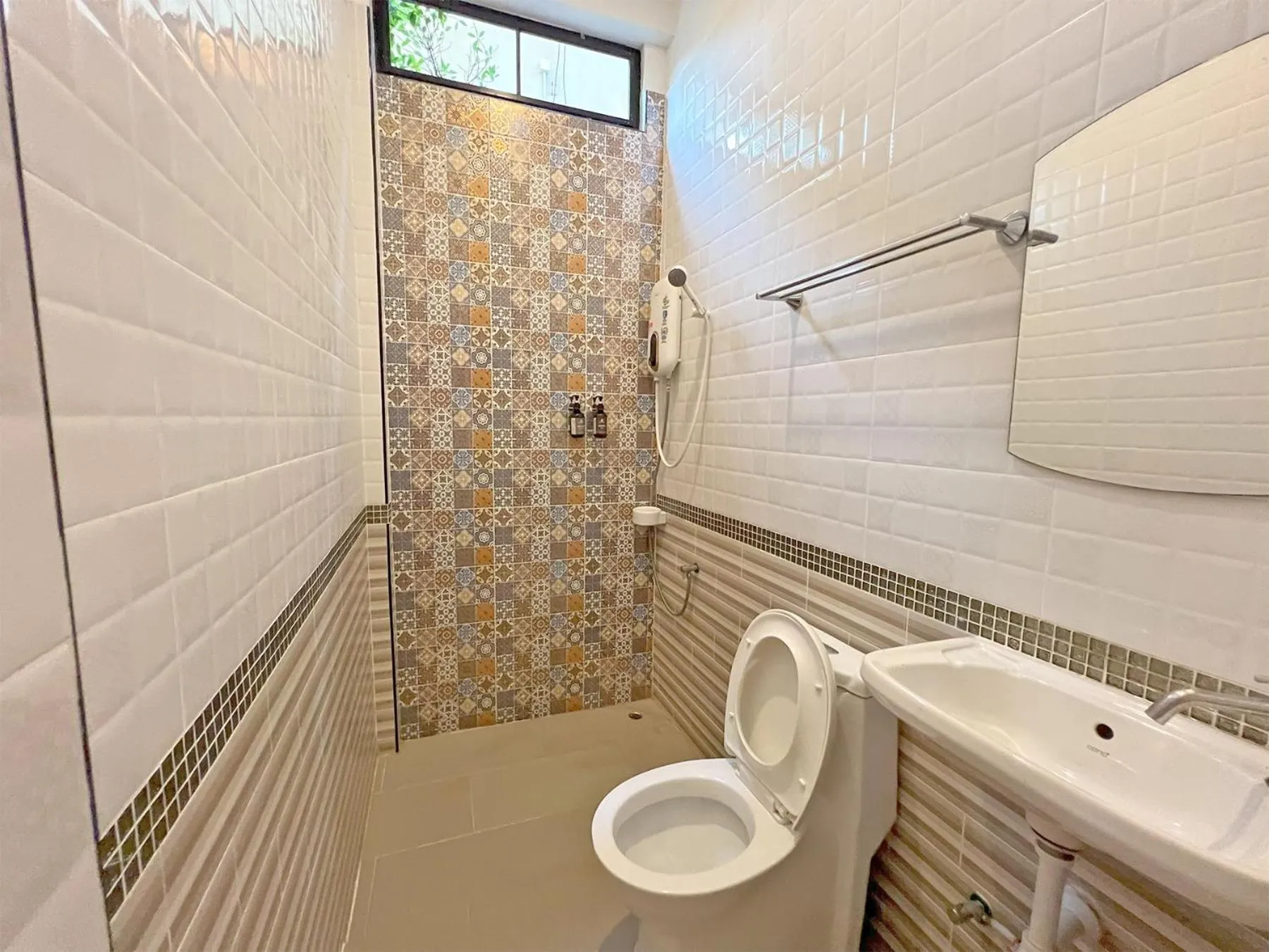 Shower in Phuiyara Resort