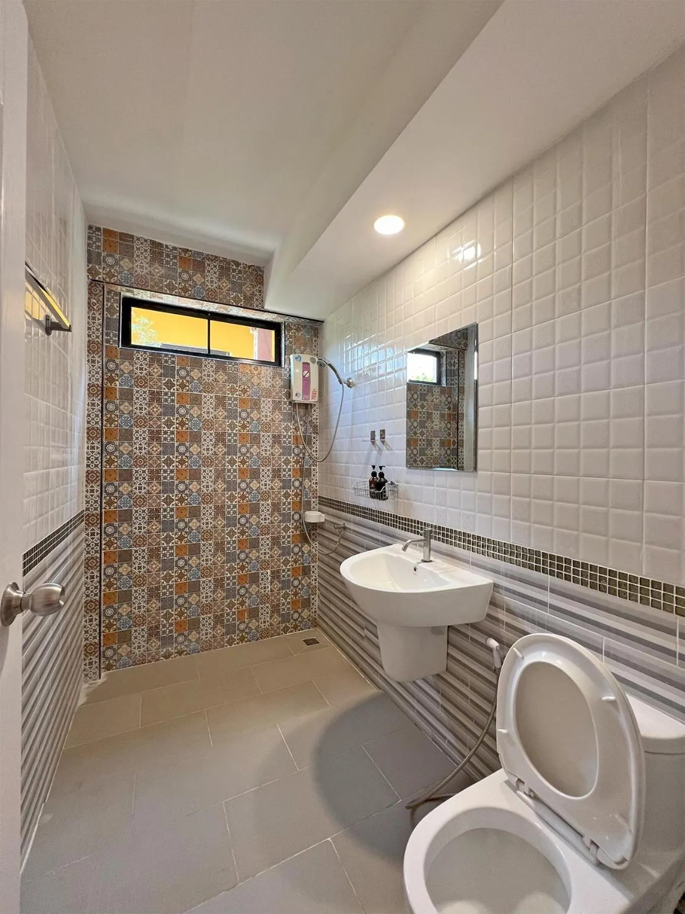 Shower in Phuiyara Resort