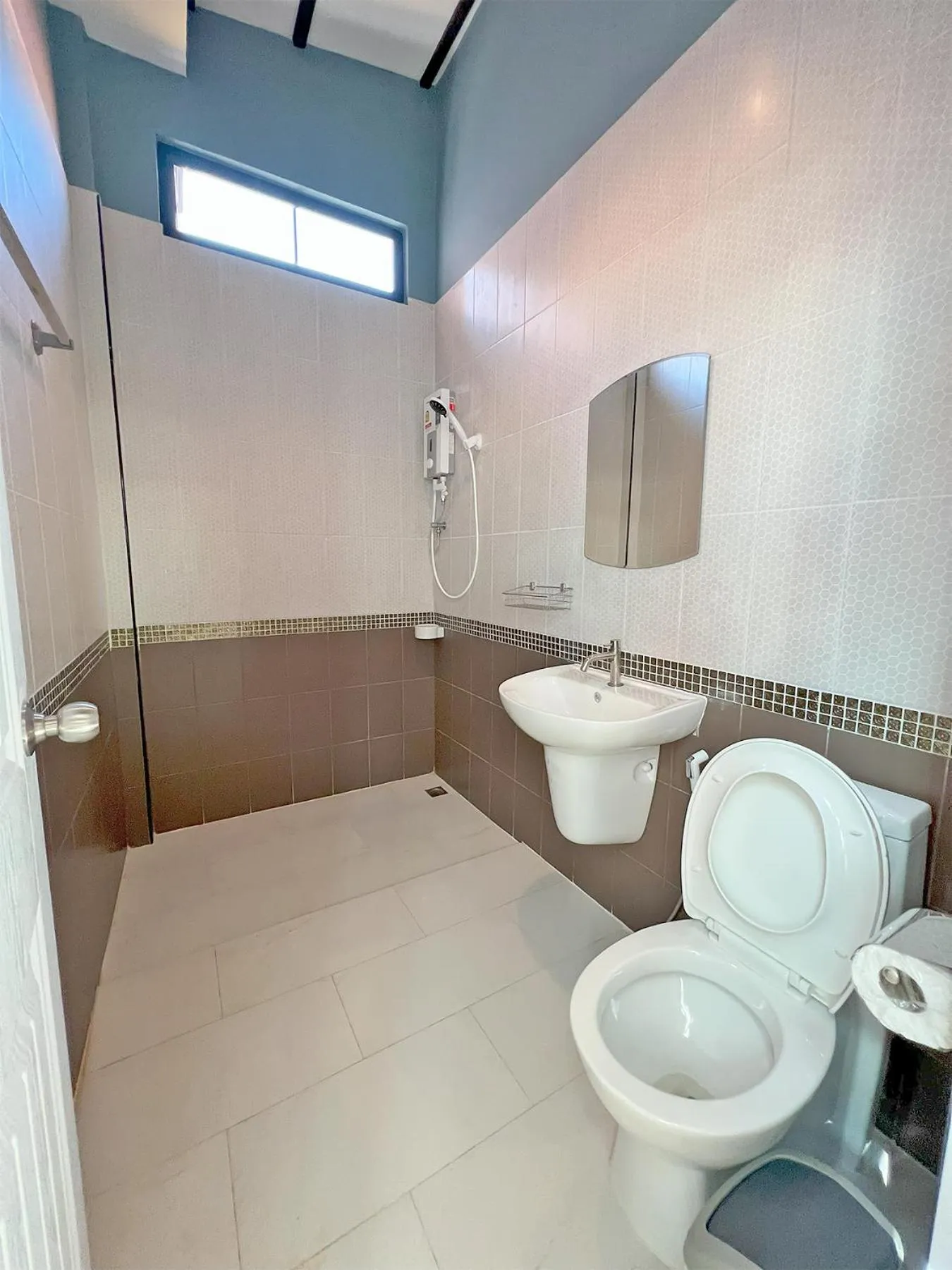 Shower in Phuiyara Resort