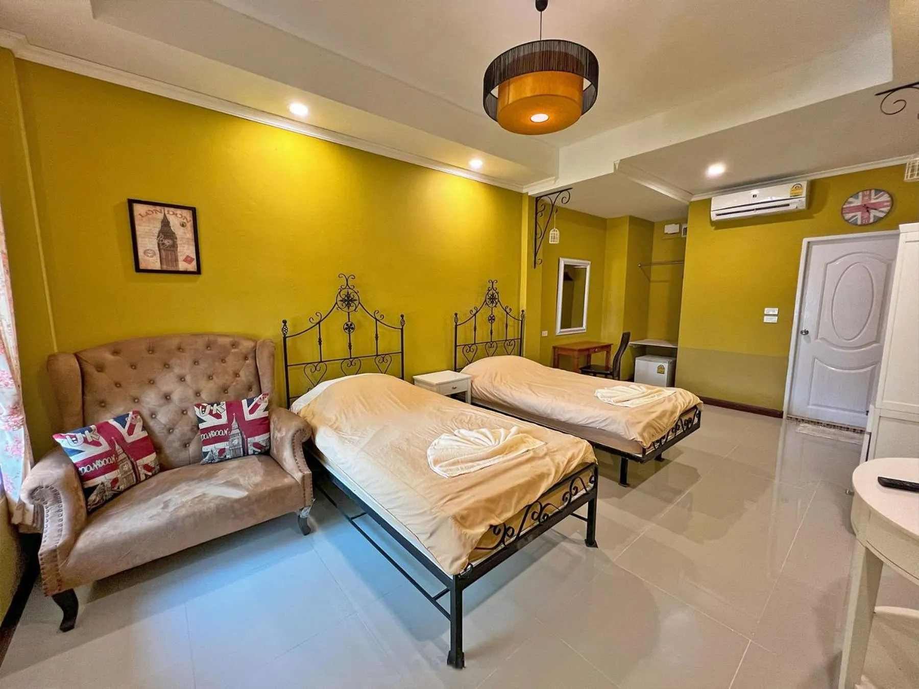 Bed in Phuiyara Resort