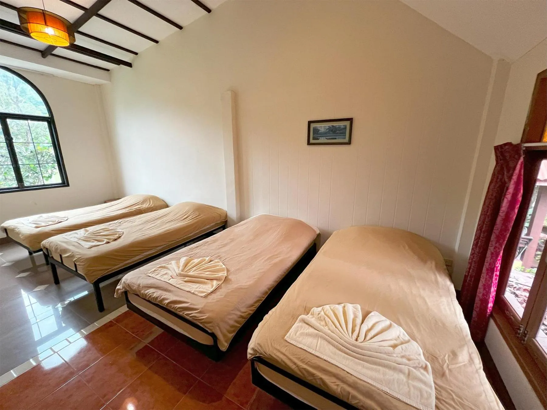 Bed in Phuiyara Resort