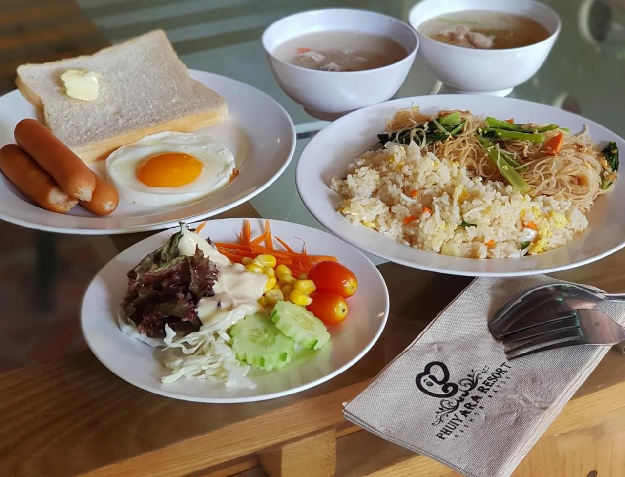 Food and drinks in Phuiyara Resort