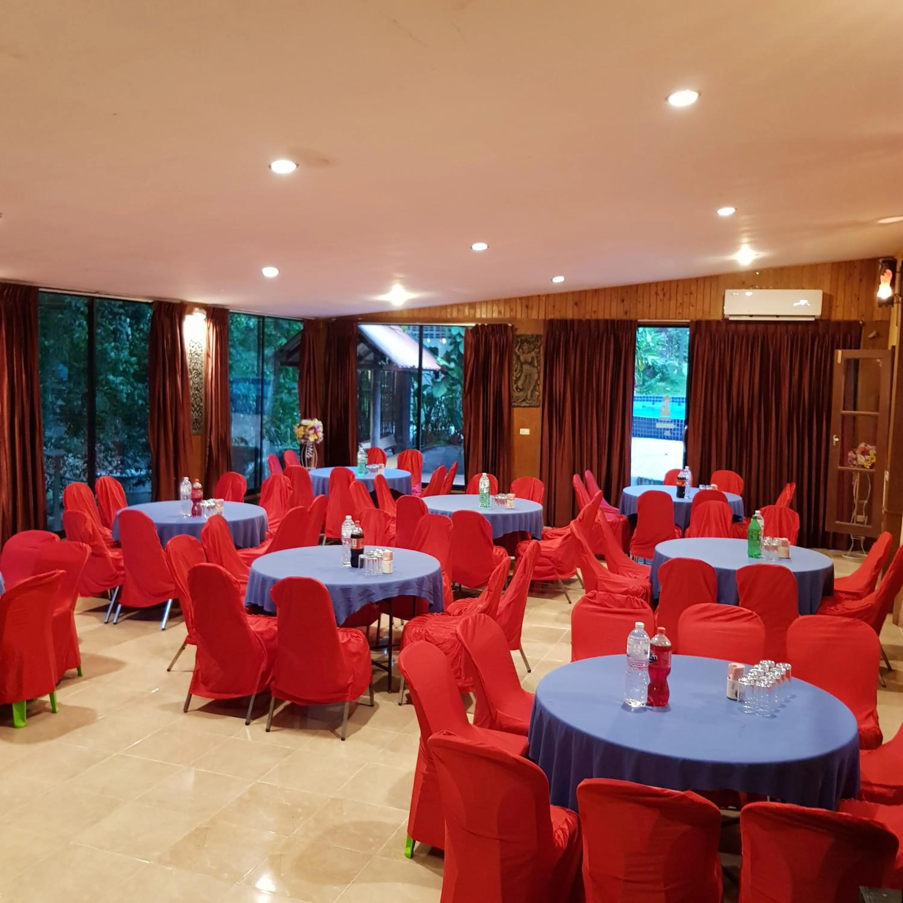 Karaoke in Phuiyara Resort