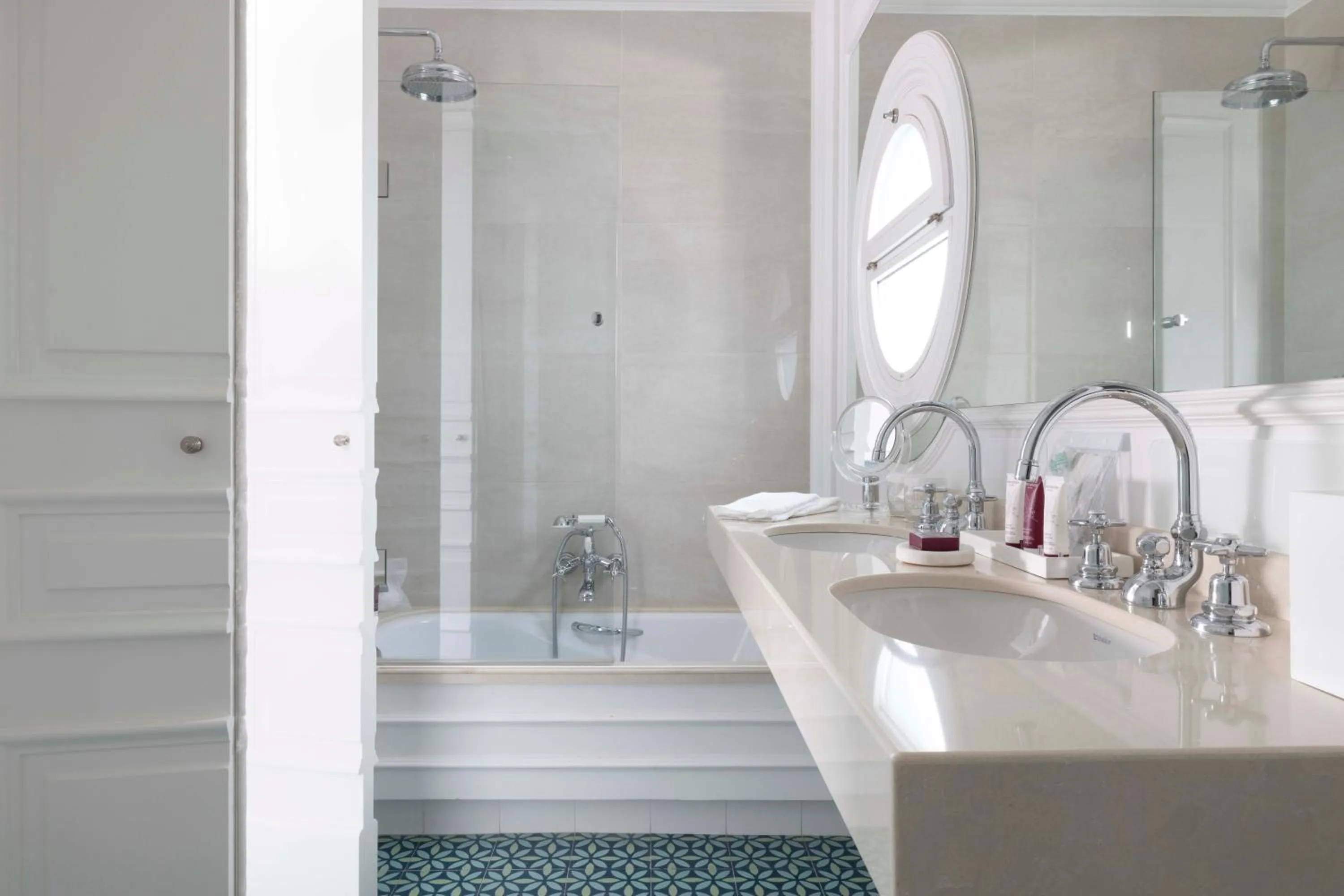 Bathroom in Villa Magalean Hotel & Spa