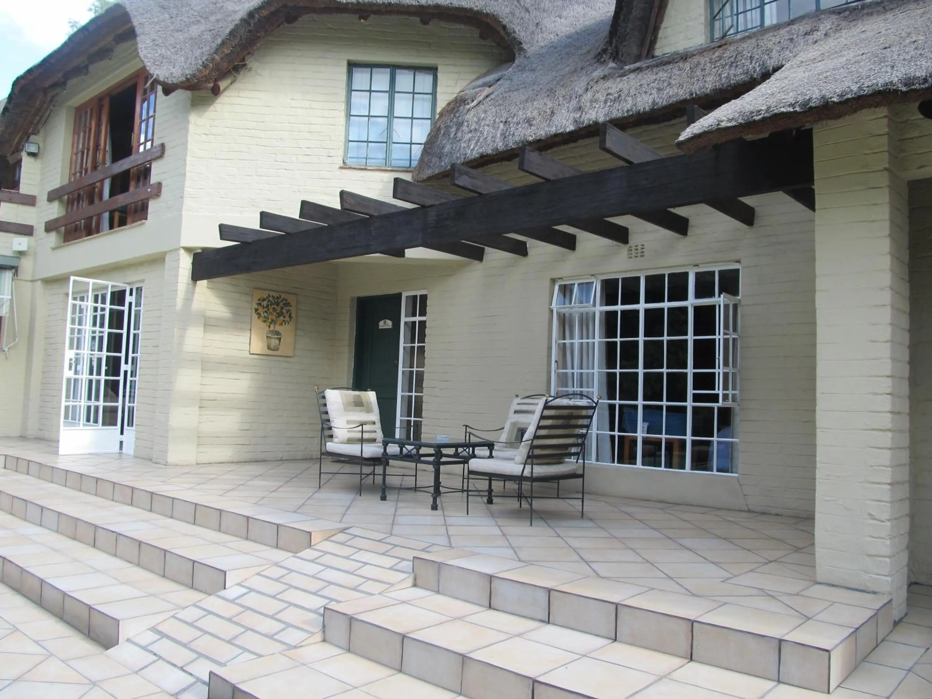 Property building in Thatchfoord Lodge