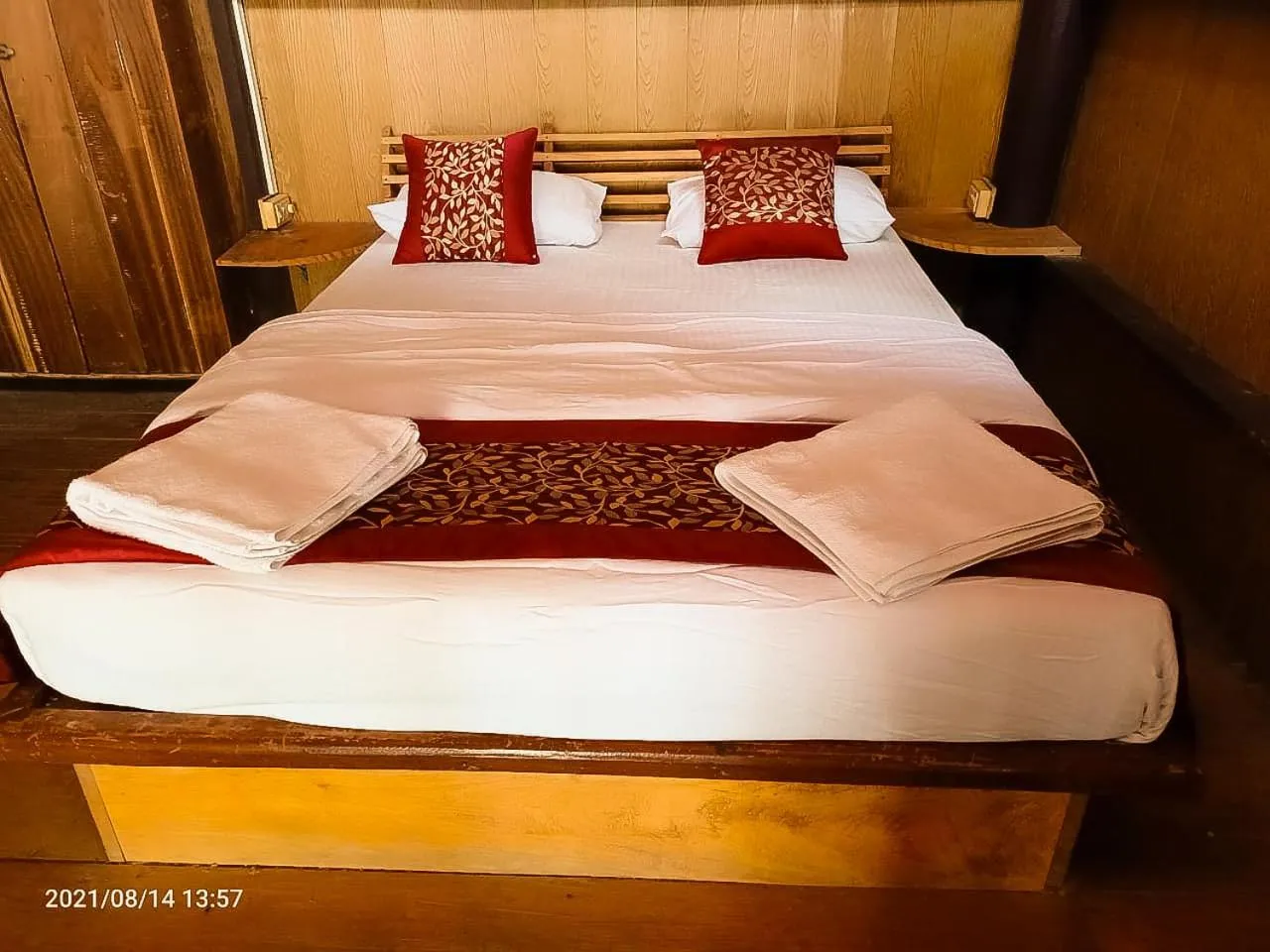 Bed in The Kingdom, Havelock