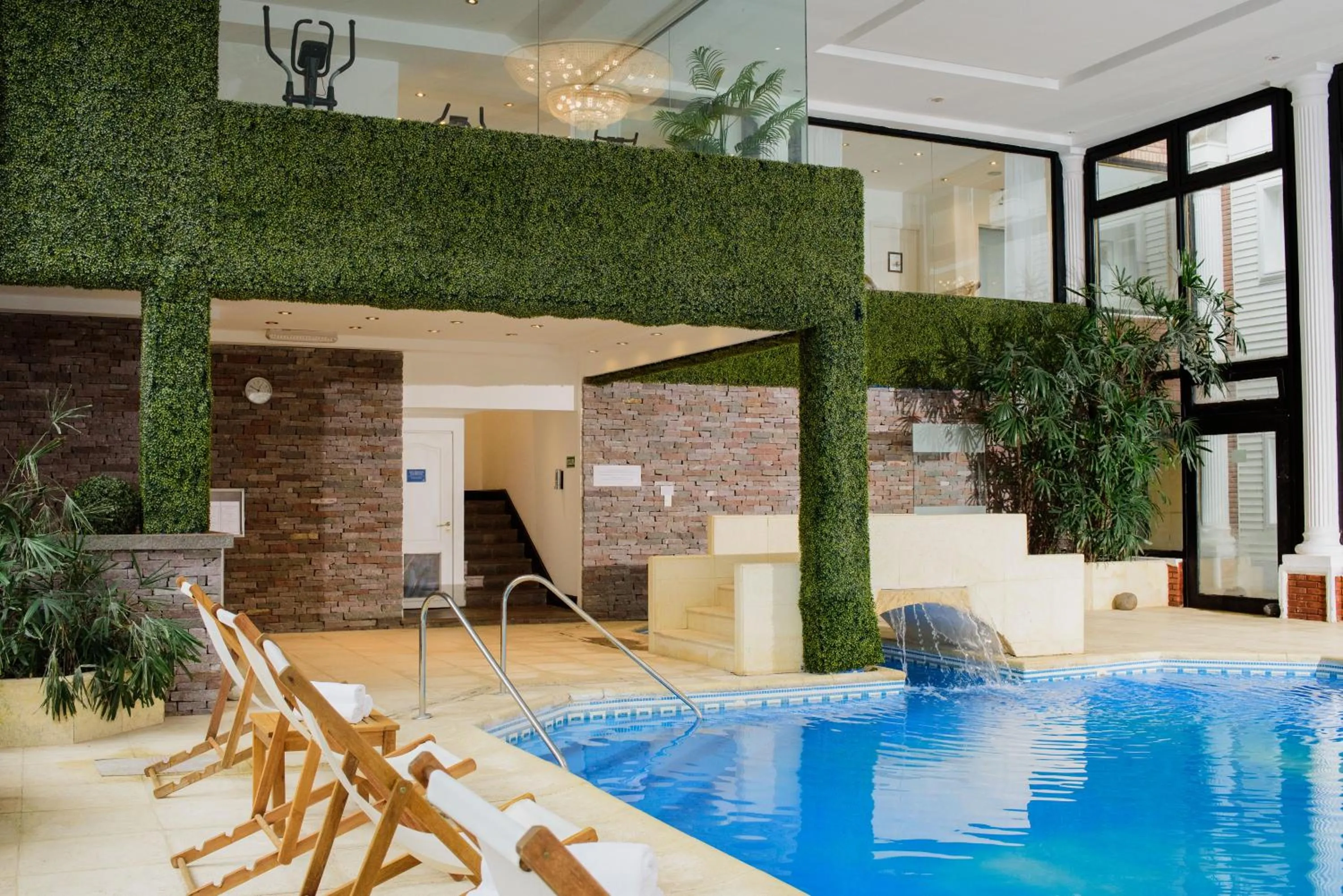 Swimming pool in Lagos Del Calafate