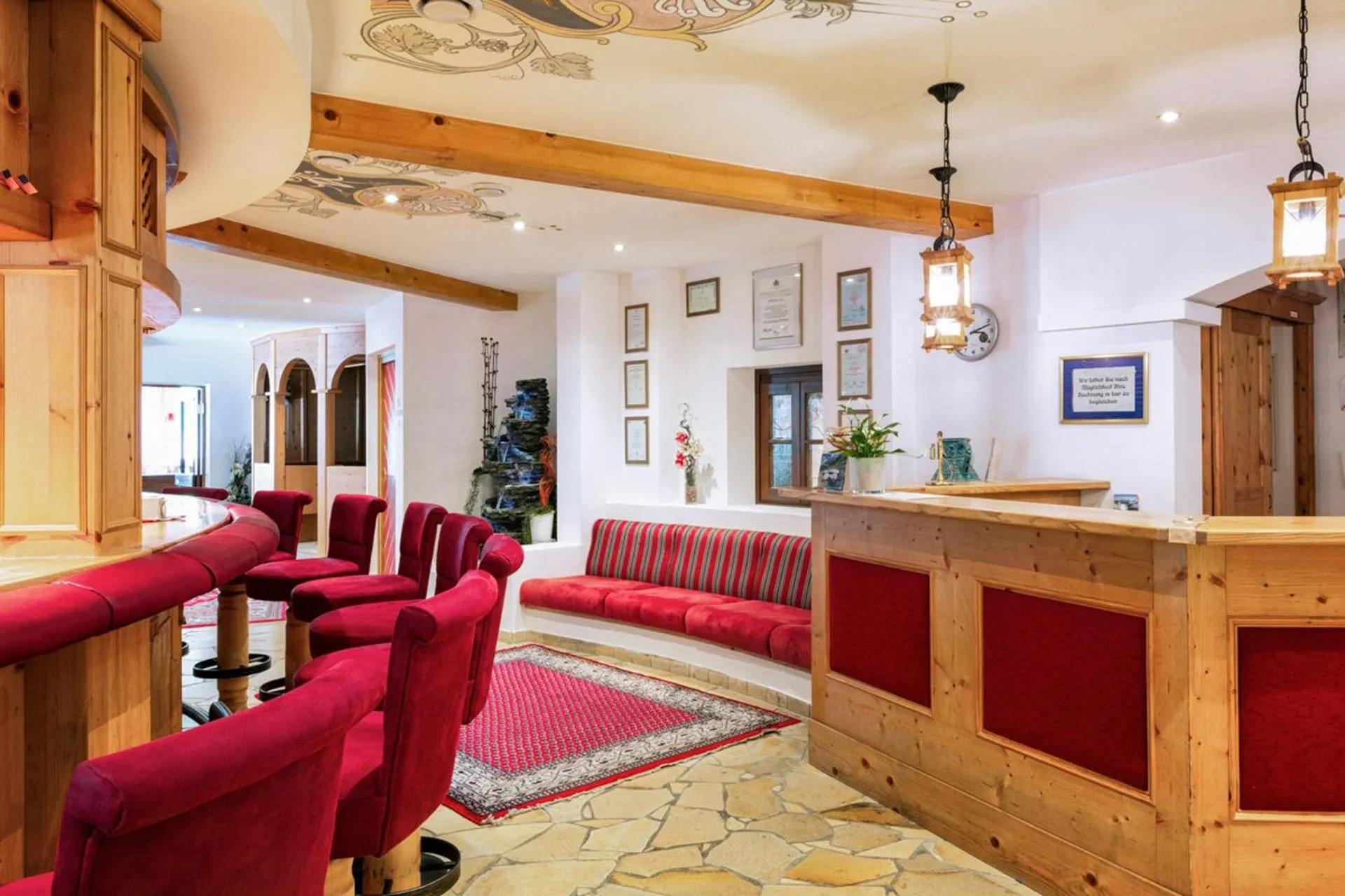 Lounge or bar in Hotel Similaun