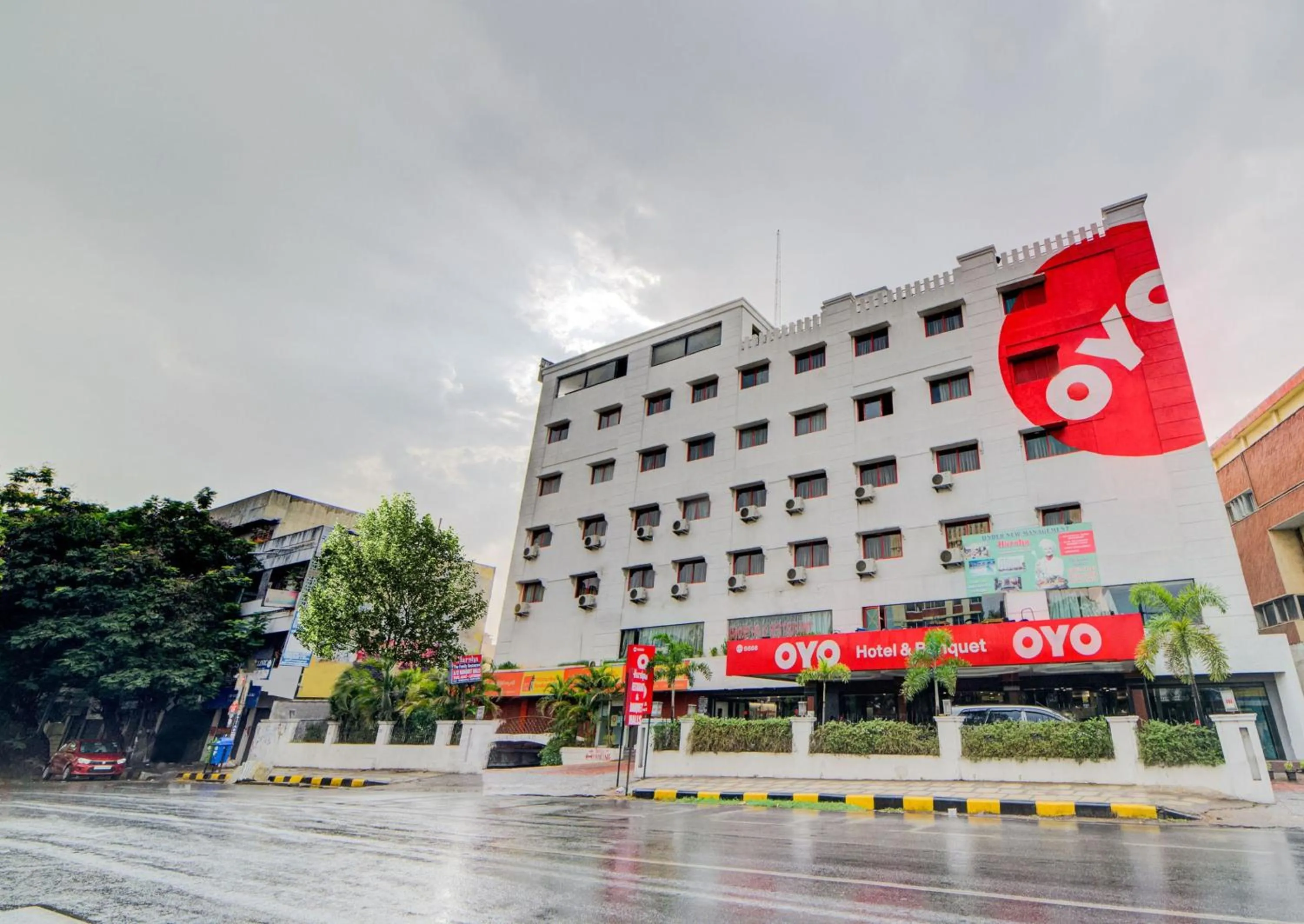 Facade/entrance in Hotel O Kachiguda Railway Station