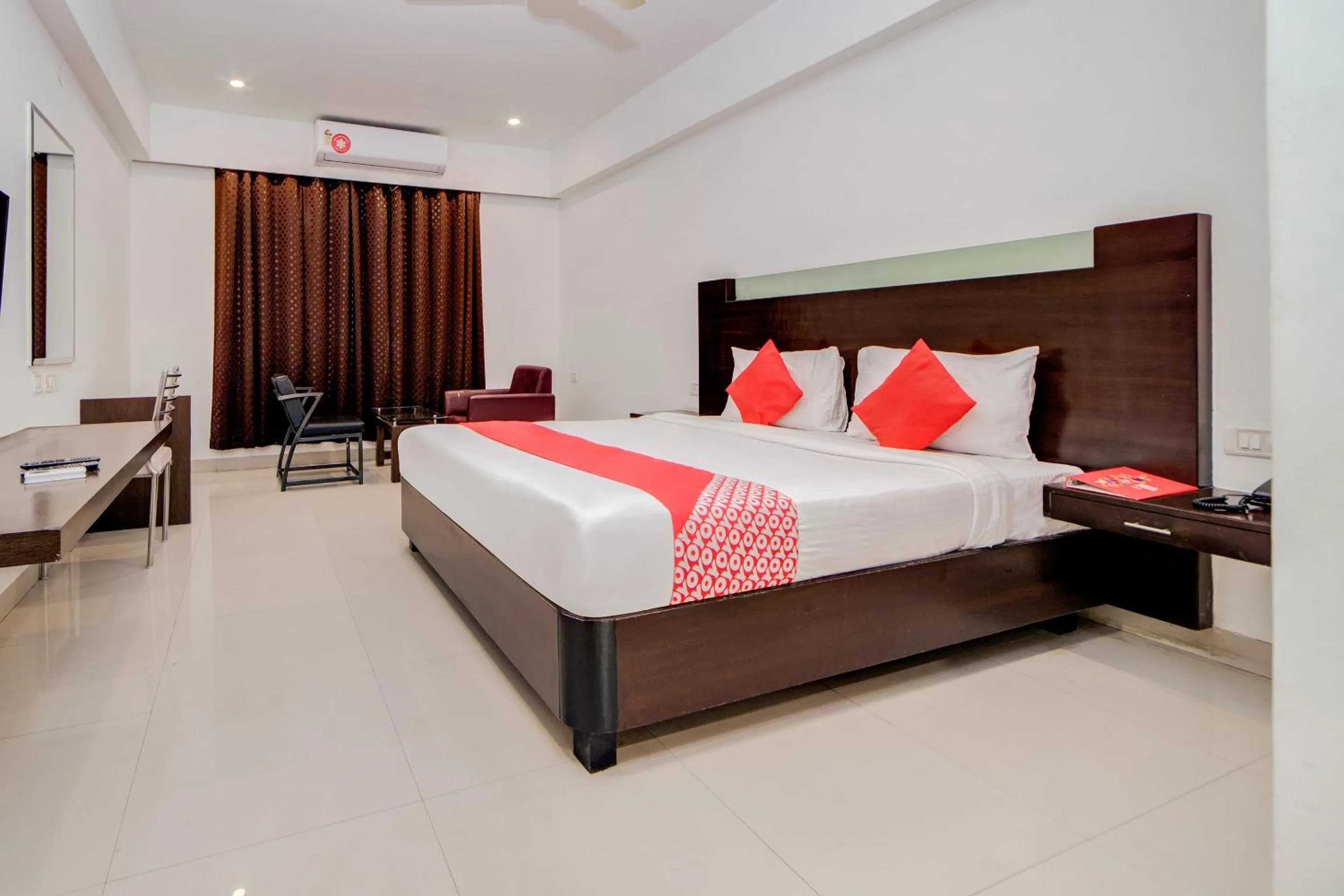 Bedroom, Bed in Hotel O Kachiguda Railway Station
