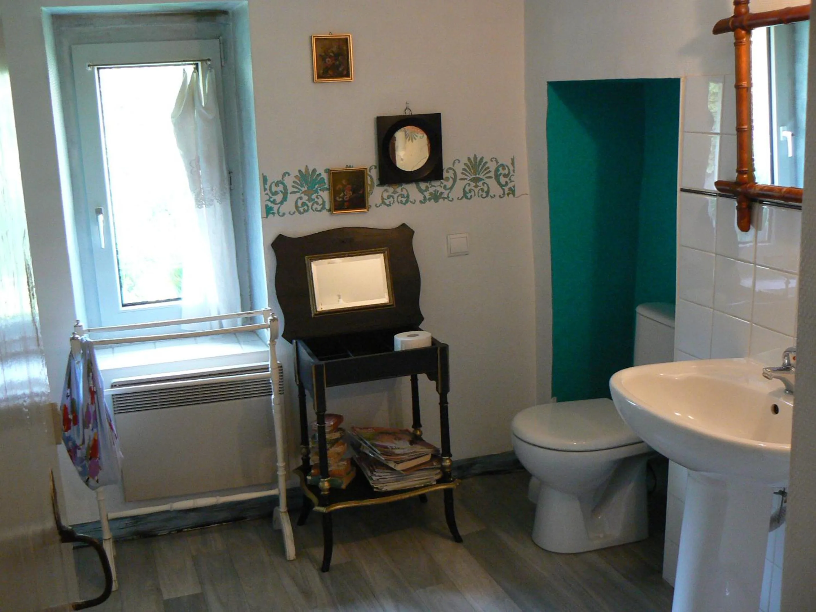 Bathroom in Chambres d'hôtes la Graineterie
