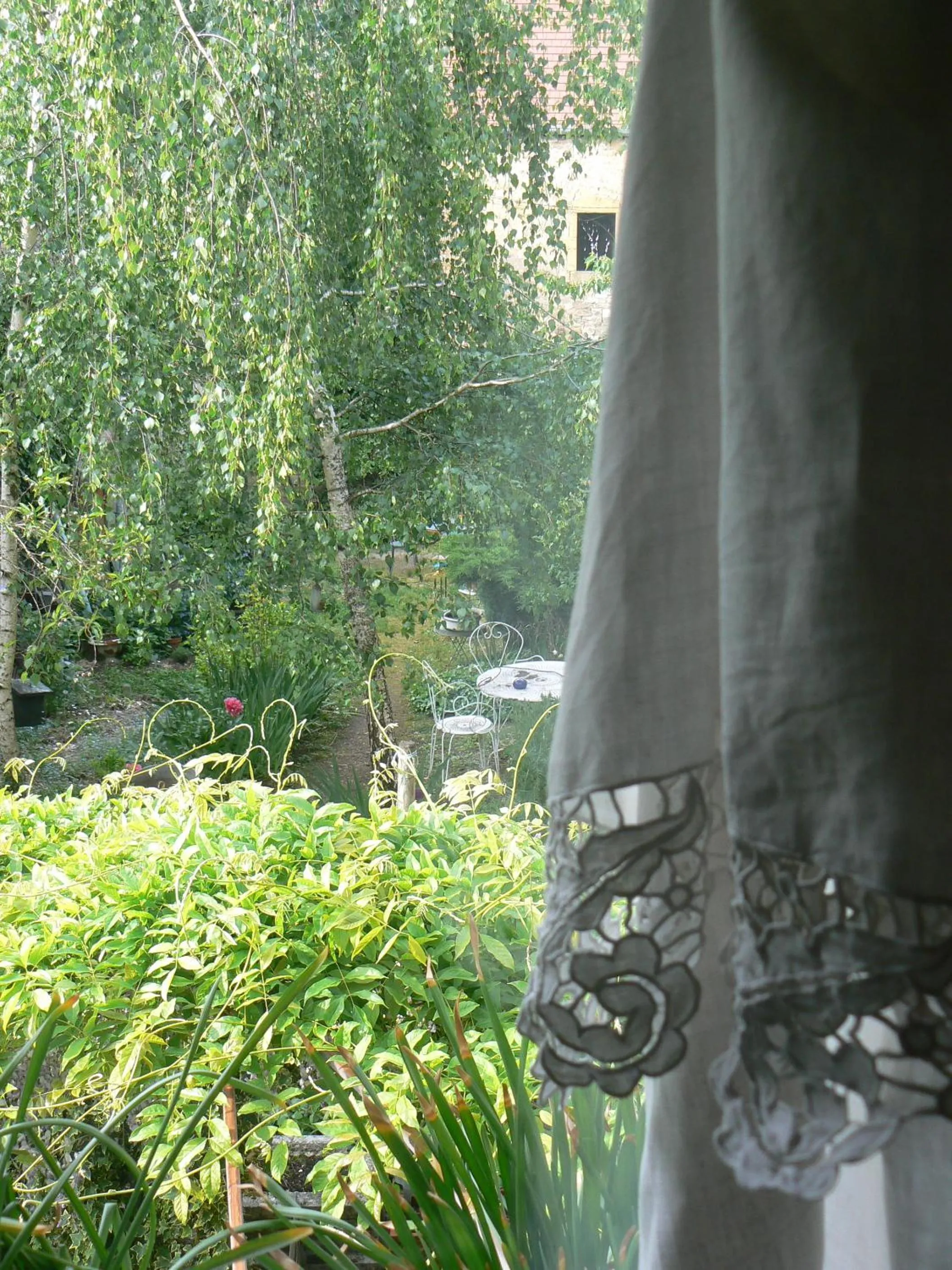 Garden view in Chambres d'hôtes la Graineterie