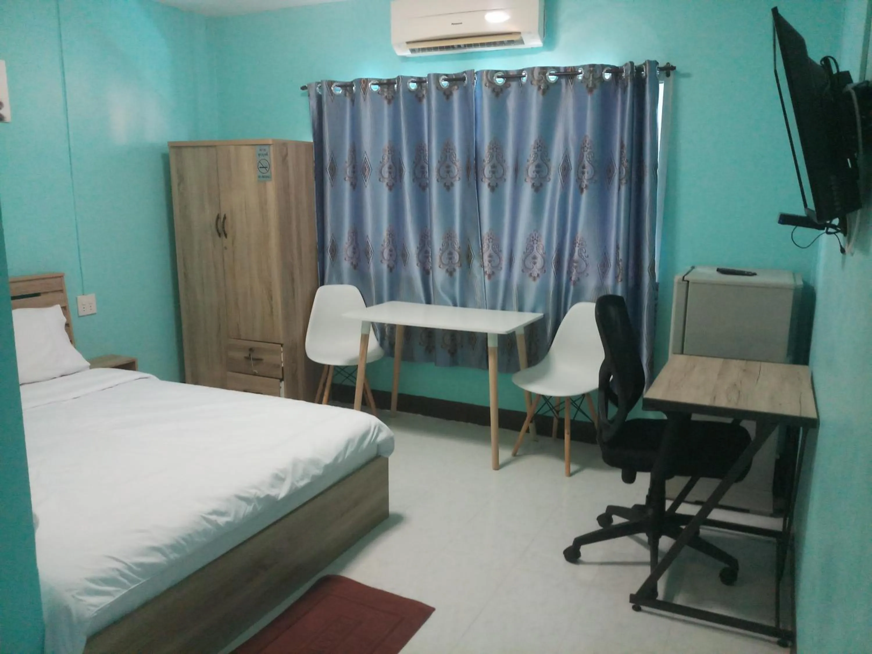 Bed in Kata S. T. House