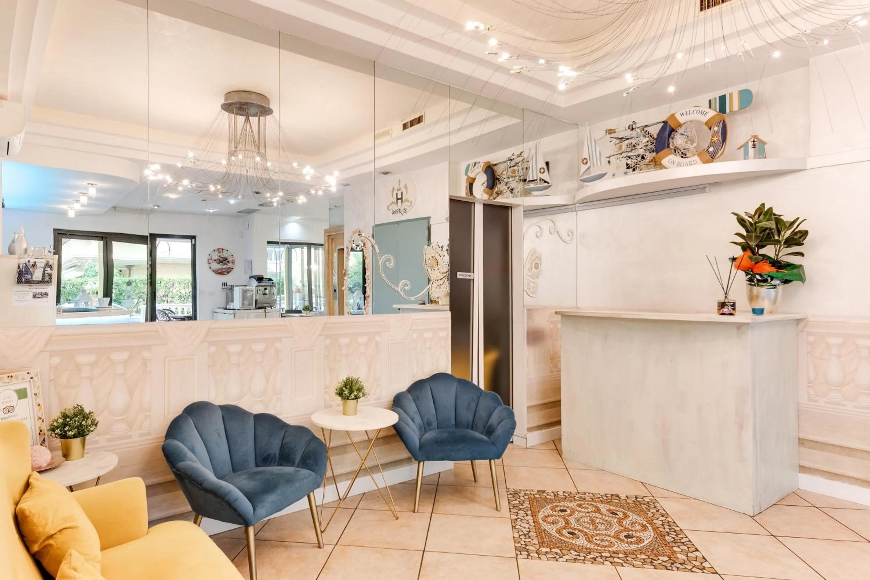 Lobby or reception in Hotel La Nidiola