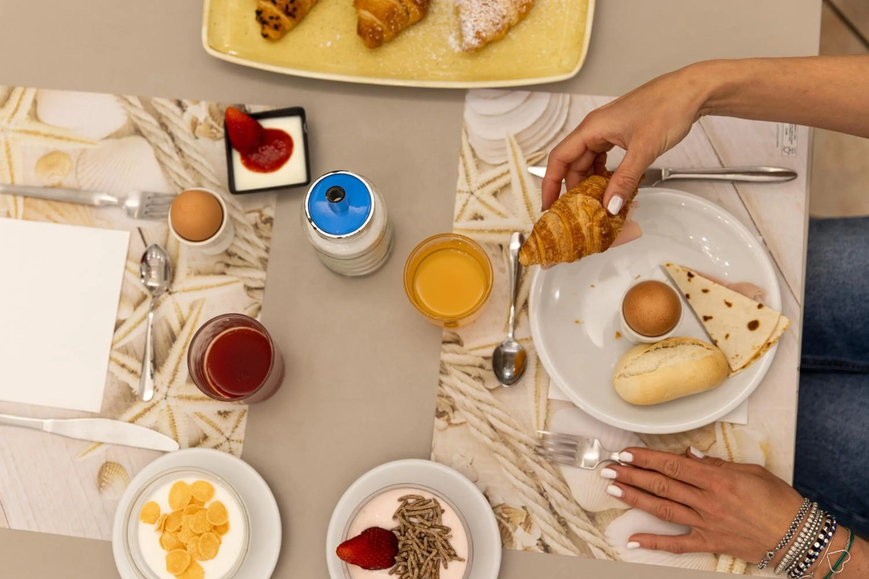 Breakfast in Hotel La Nidiola