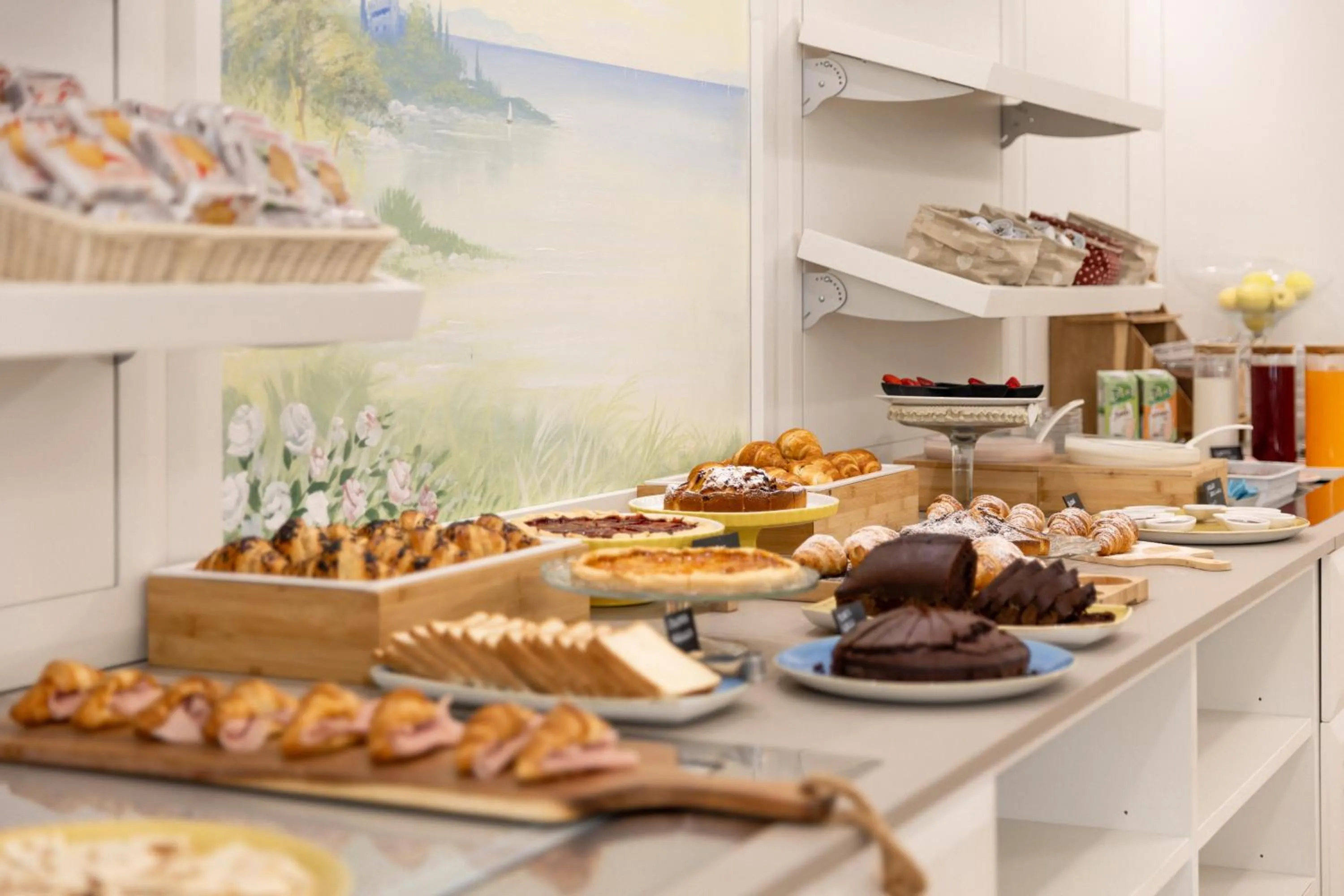 Breakfast in Hotel La Nidiola