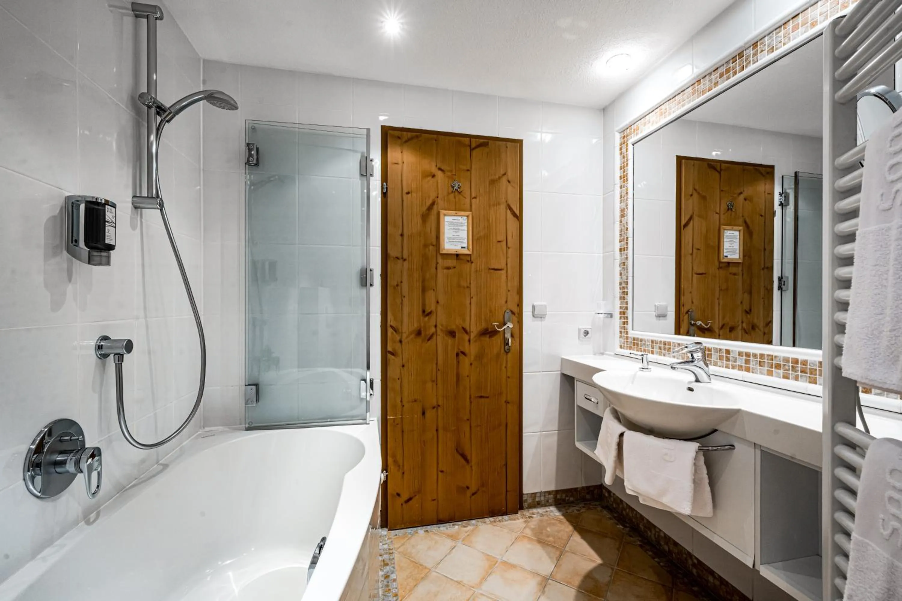 Bathroom in Hotel Alpina Sölden - Adults Only