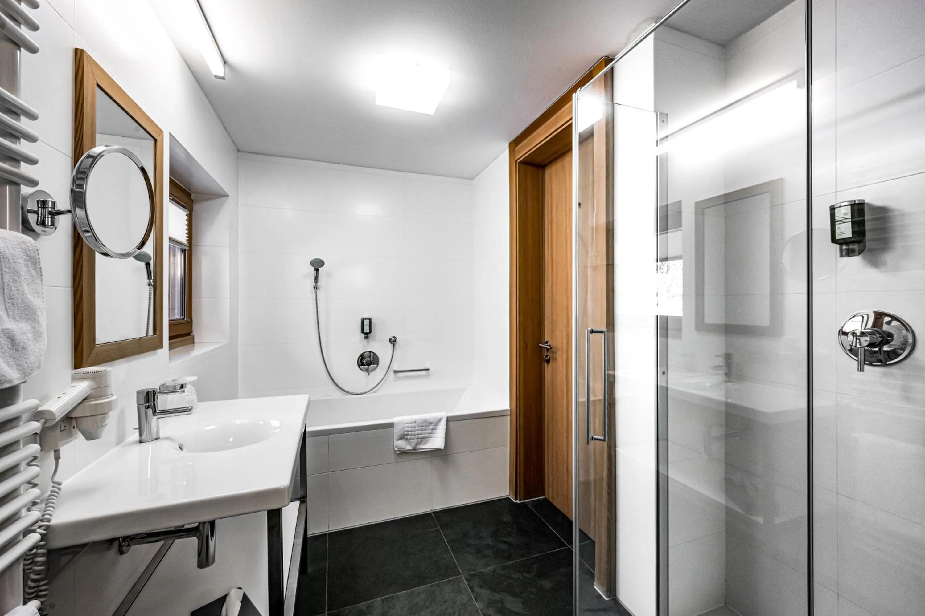 Bathroom in Hotel Alpina Sölden - Adults Only