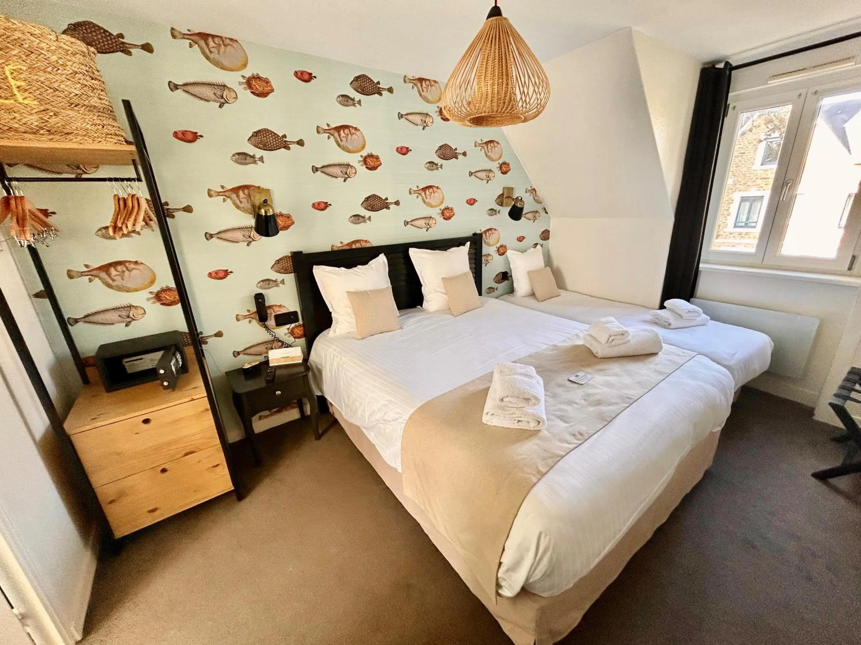 Bathroom, Bed in Les Charmettes