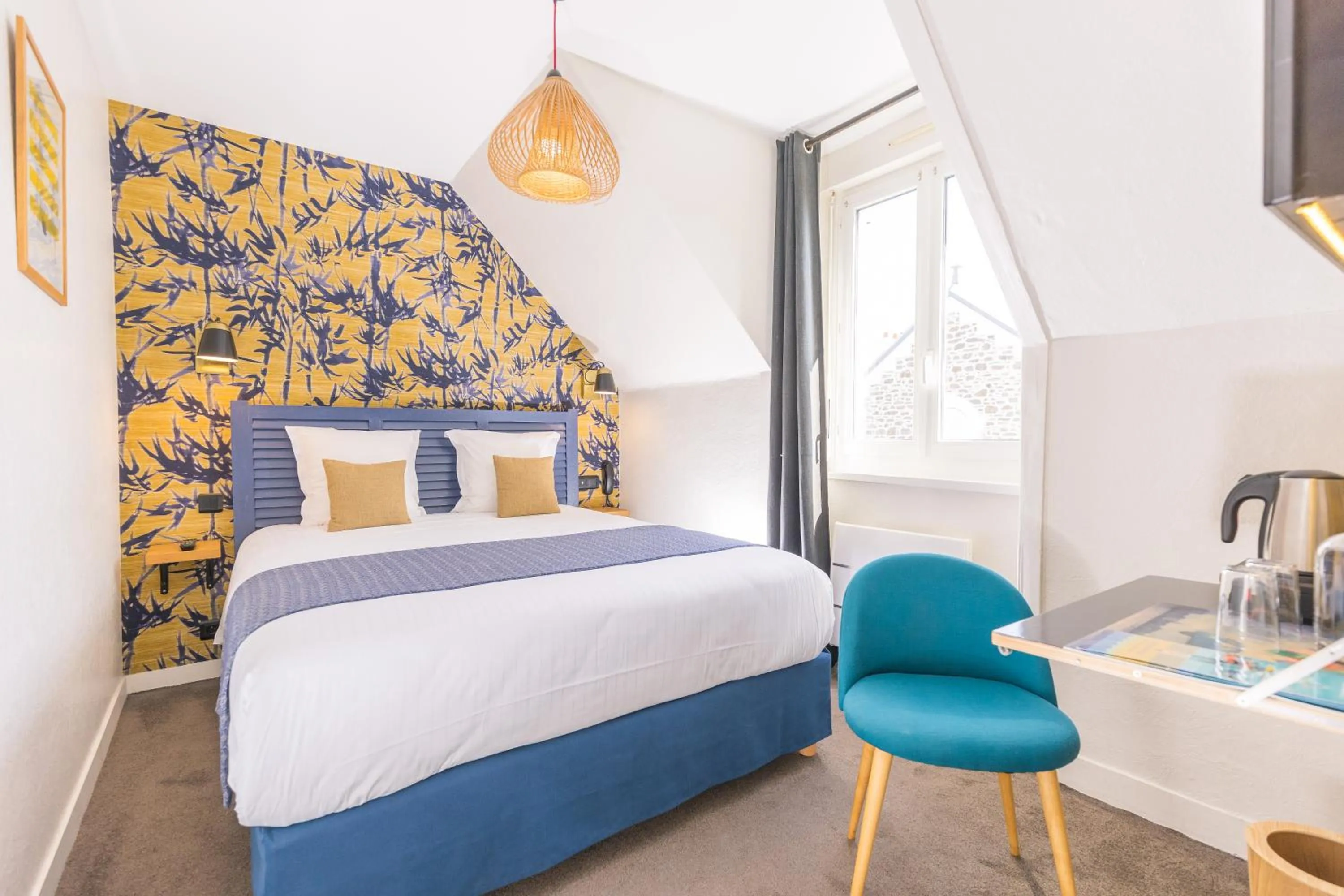 Bedroom, Bed in Les Charmettes