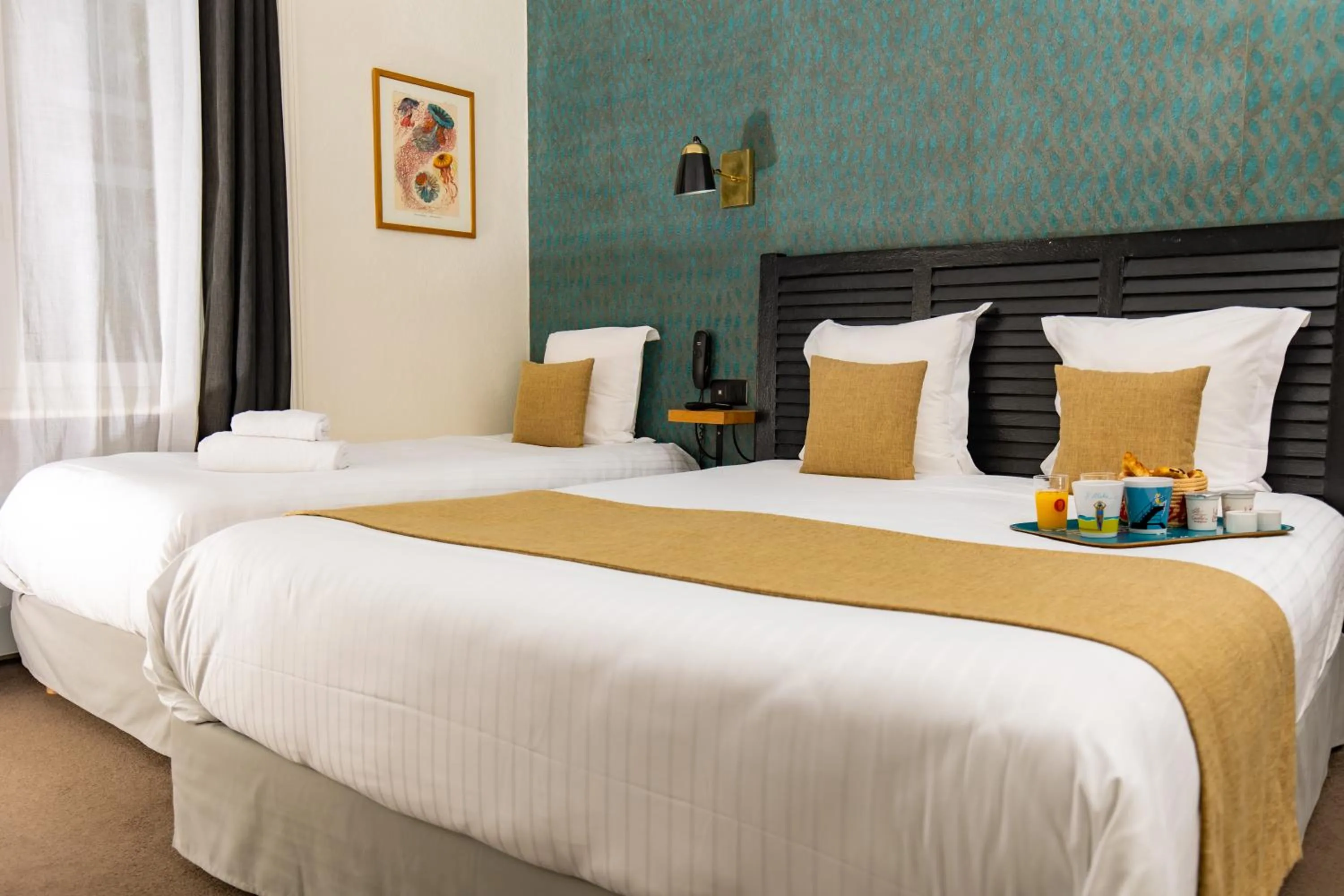 Bedroom, Bed in Les Charmettes