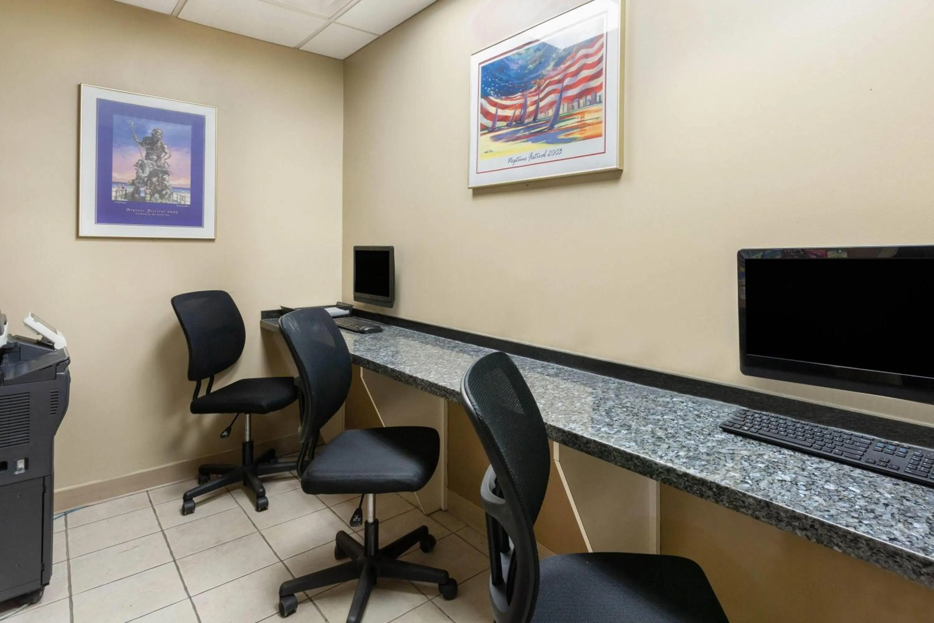 Business facilities in Ramada Plaza by Wyndham Virginia Beach Oceanfront