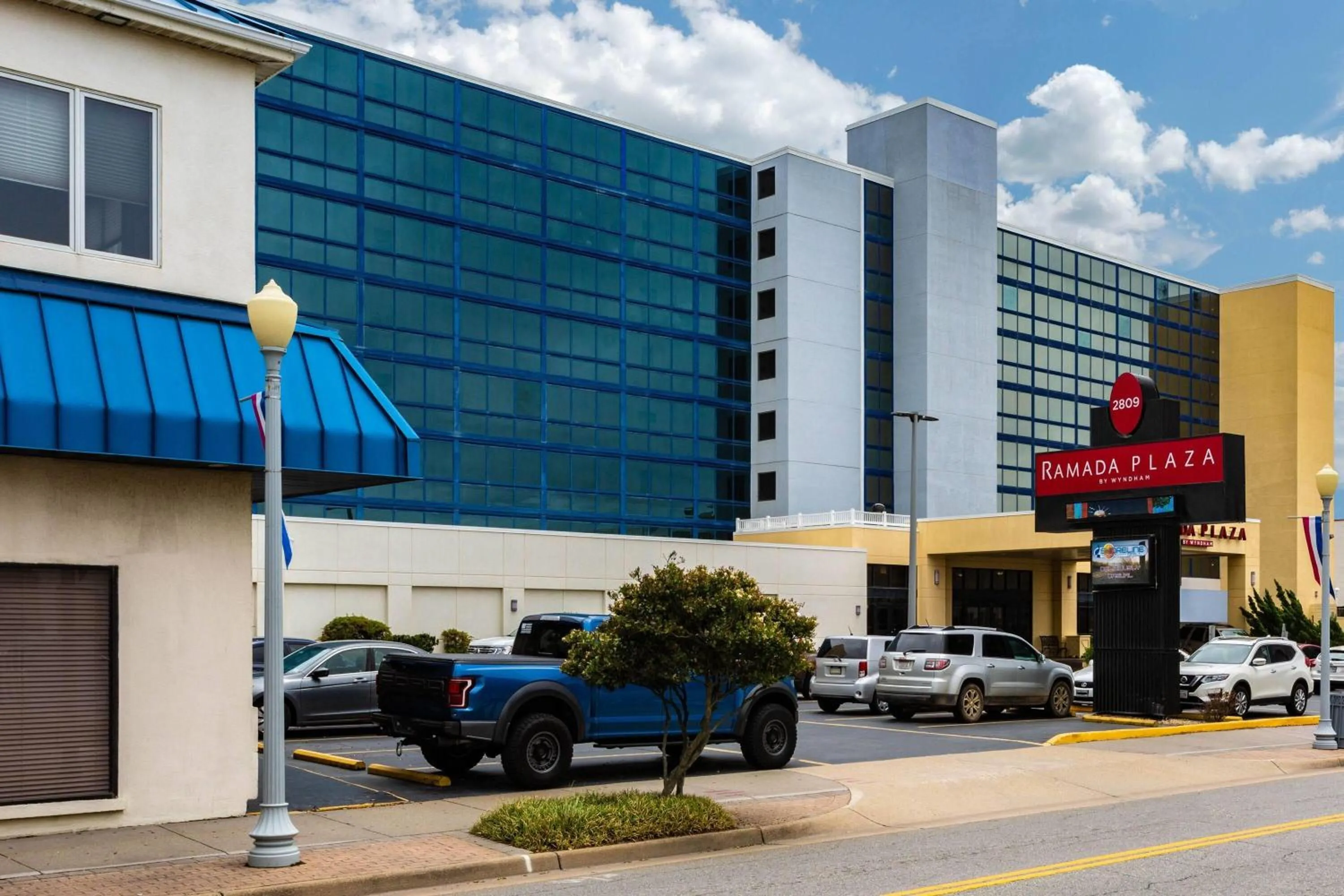 Property building in Ramada Plaza by Wyndham Virginia Beach Oceanfront